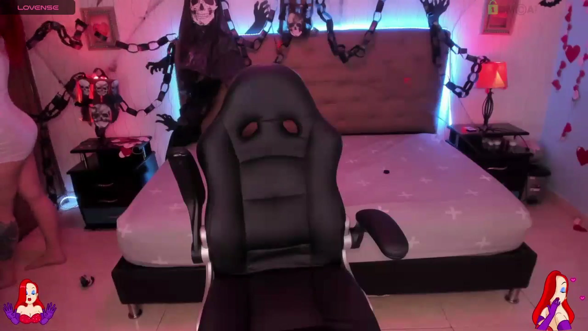 Gallery image thumbnail from saratatoo_'s myfreecams stream on, 10/31/2024, 10:34 image 12 of 20