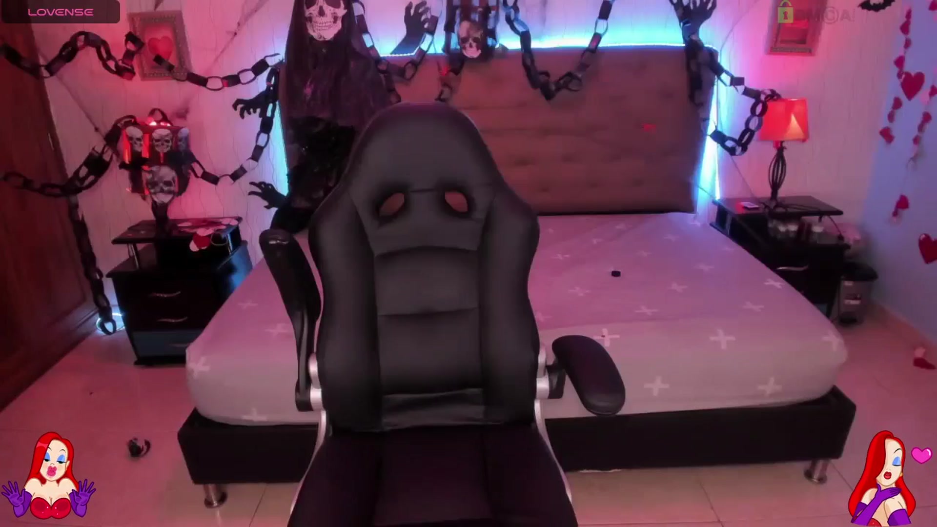 Gallery image thumbnail from saratatoo_'s myfreecams stream on, 10/31/2024, 10:34 image 3 of 20