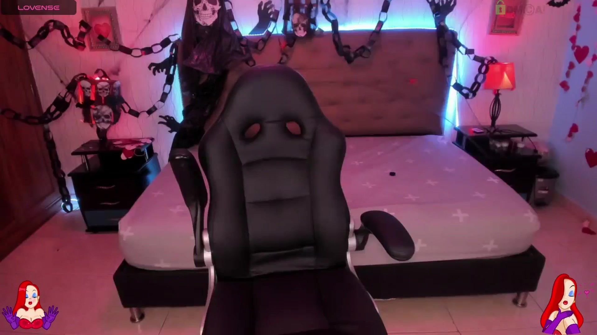 Gallery image thumbnail from saratatoo_'s myfreecams stream on, 10/31/2024, 10:34 image 13 of 20