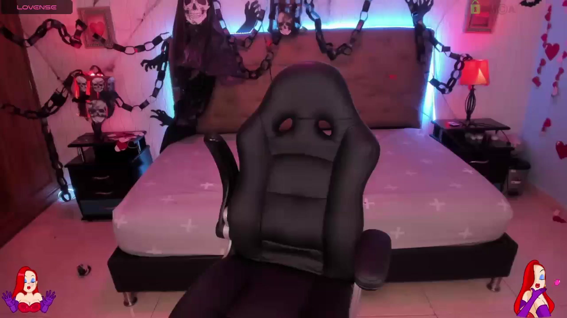 Gallery image thumbnail from saratatoo_'s myfreecams stream on, 10/31/2024, 10:34 image 9 of 20