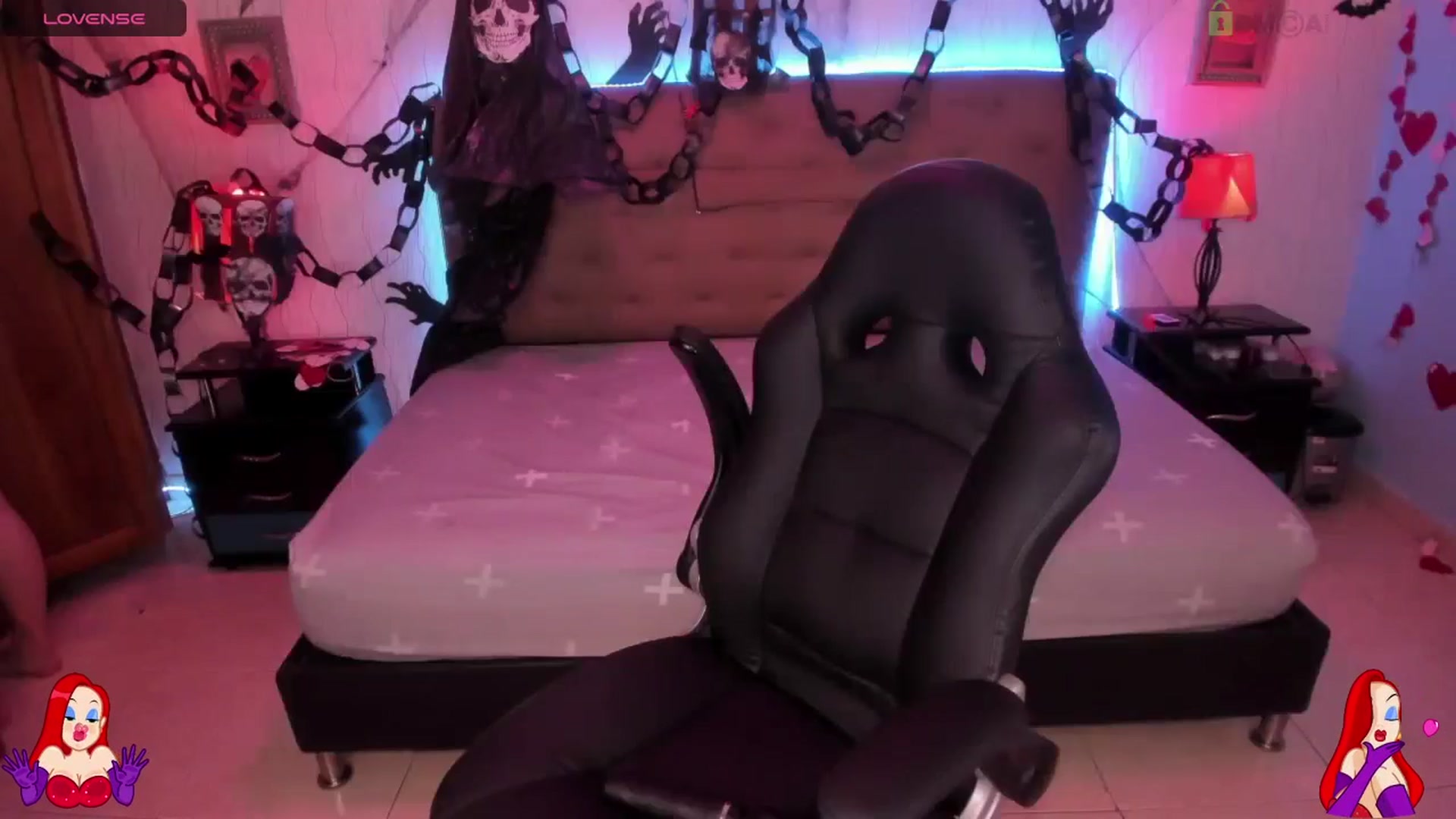 Gallery image thumbnail from saratatoo_'s myfreecams stream on, 10/31/2024, 10:34 image 15 of 20