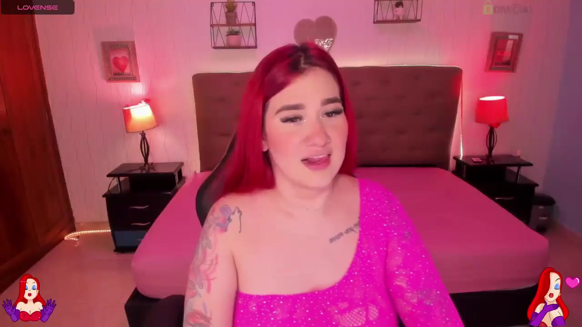 Gallery image thumbnail from saratatoo_'s myfreecams stream on, 11/21/2024, 07:22 image 1 of 20