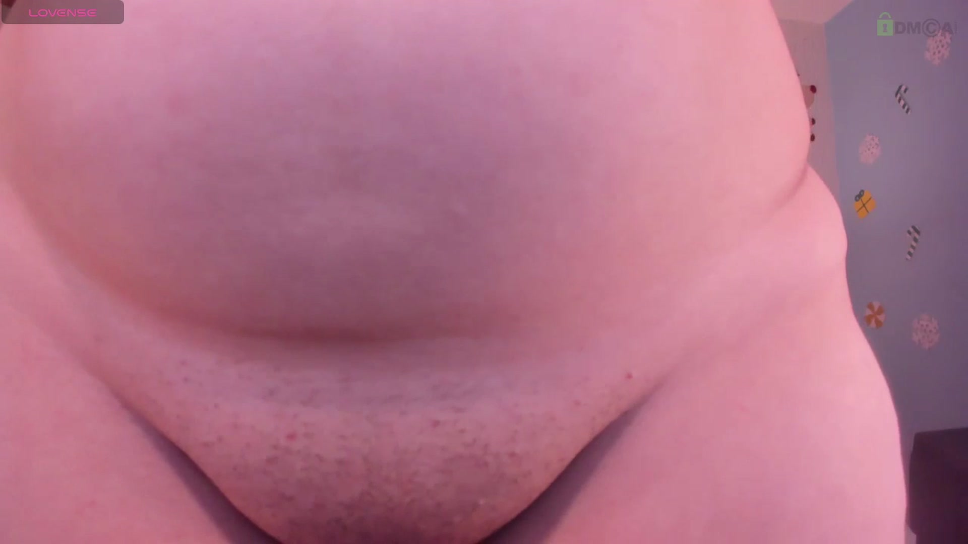 Gallery image thumbnail from saratatoo_'s myfreecams stream on, 12/19/2024, 08:38 image 2 of 20