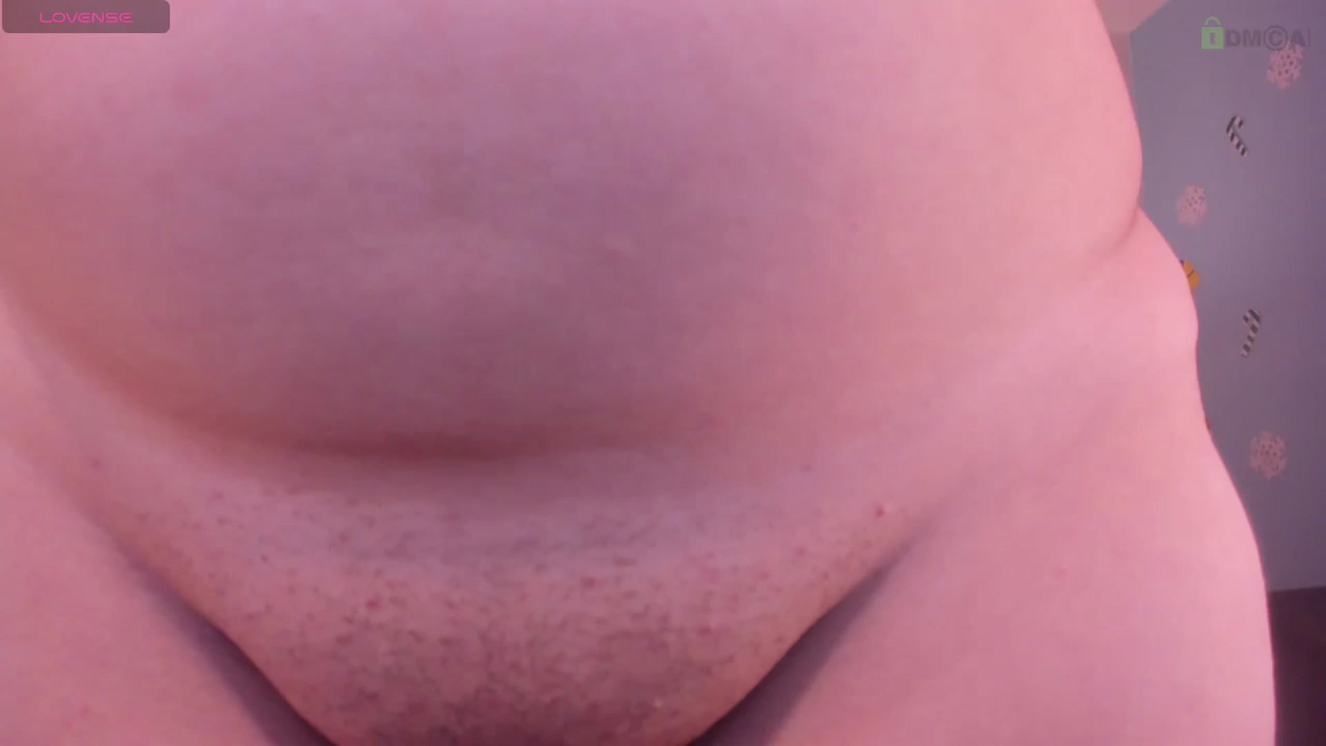 Gallery image thumbnail from saratatoo_'s myfreecams stream on, 12/19/2024, 08:38 image 1 of 20