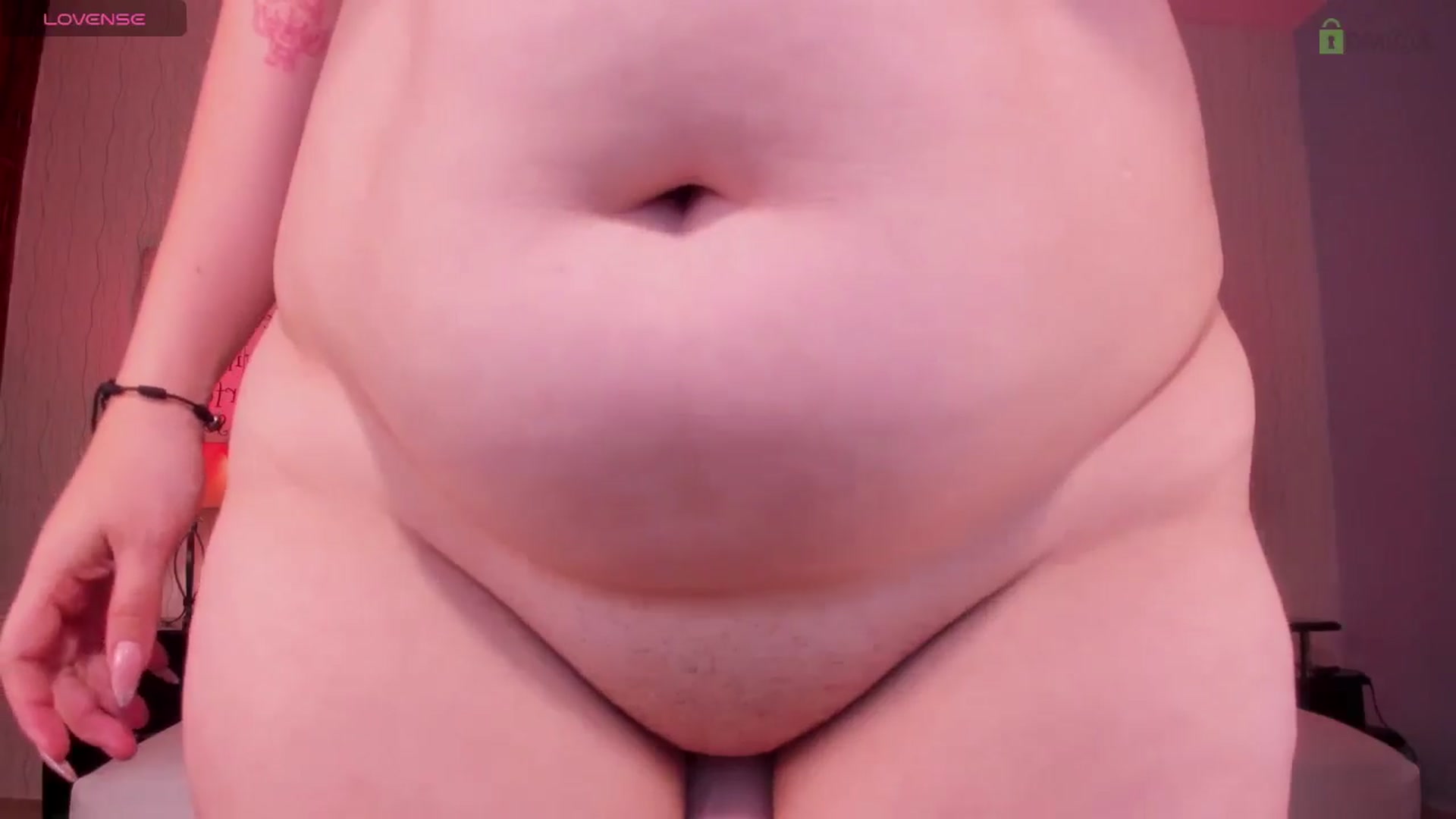 Gallery image thumbnail from saratatoo_'s myfreecams stream on, 01/31/2025, 09:35 image 5 of 20