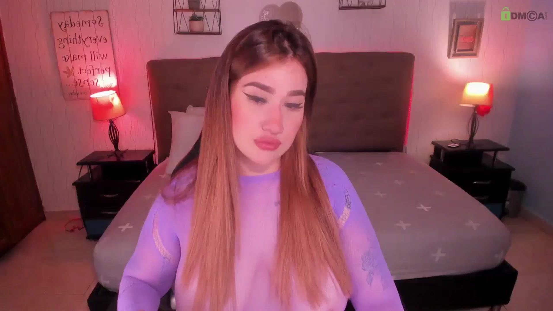 Gallery image thumbnail from saratatoo_'s myfreecams stream on, 03/29/2025, 06:30 image 10 of 20