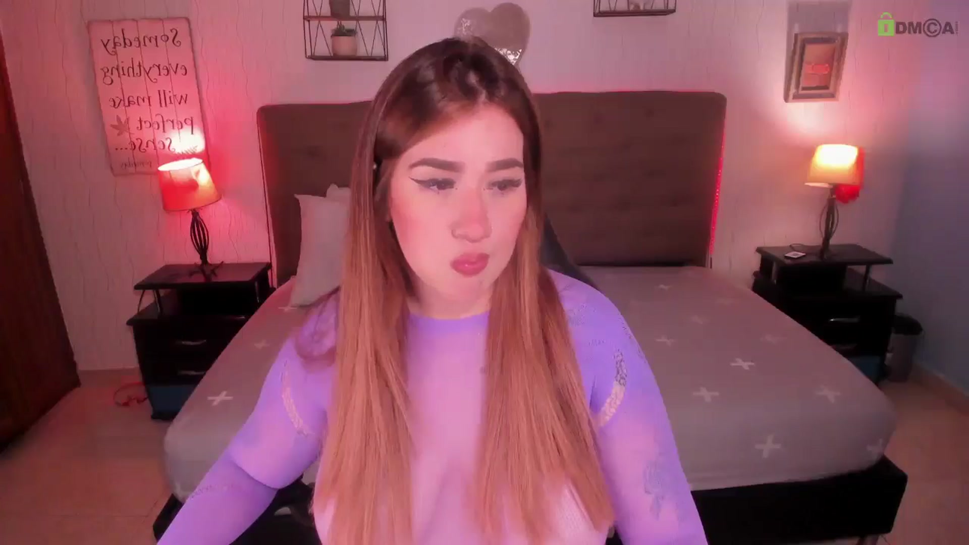 Gallery image thumbnail from saratatoo_'s myfreecams stream on, 03/29/2025, 06:30 image 11 of 20