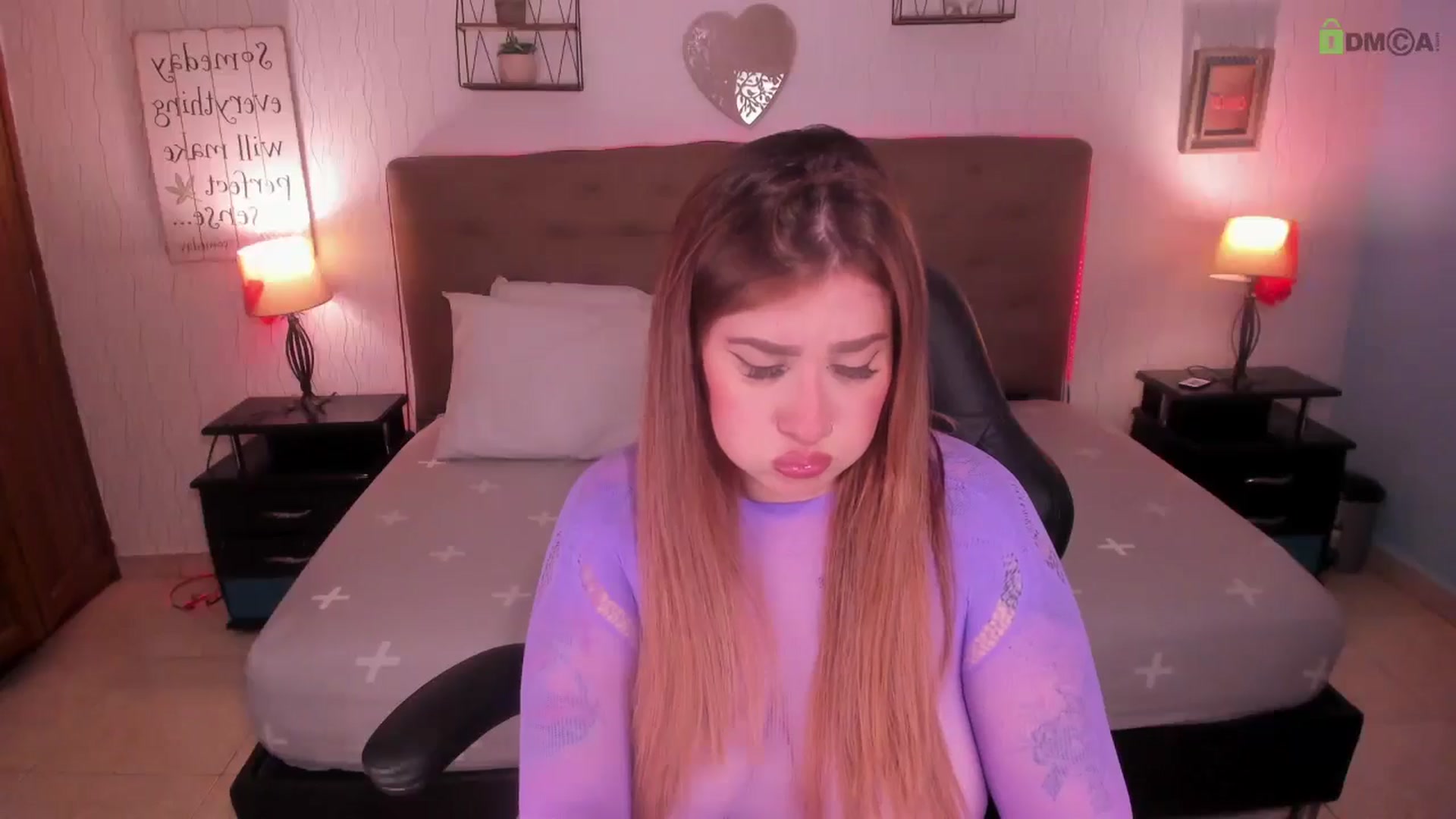 Gallery image thumbnail from saratatoo_'s myfreecams stream on, 03/29/2025, 06:30 image 19 of 20