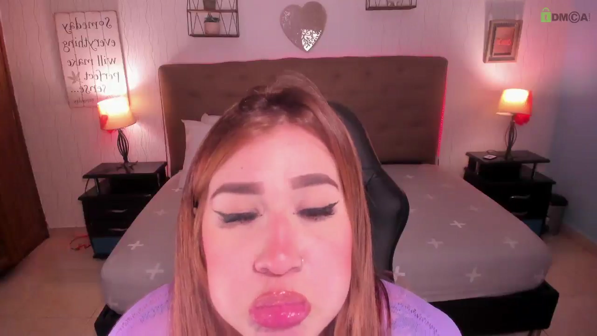 Gallery image thumbnail from saratatoo_'s myfreecams stream on, 03/29/2025, 06:30 image 20 of 20