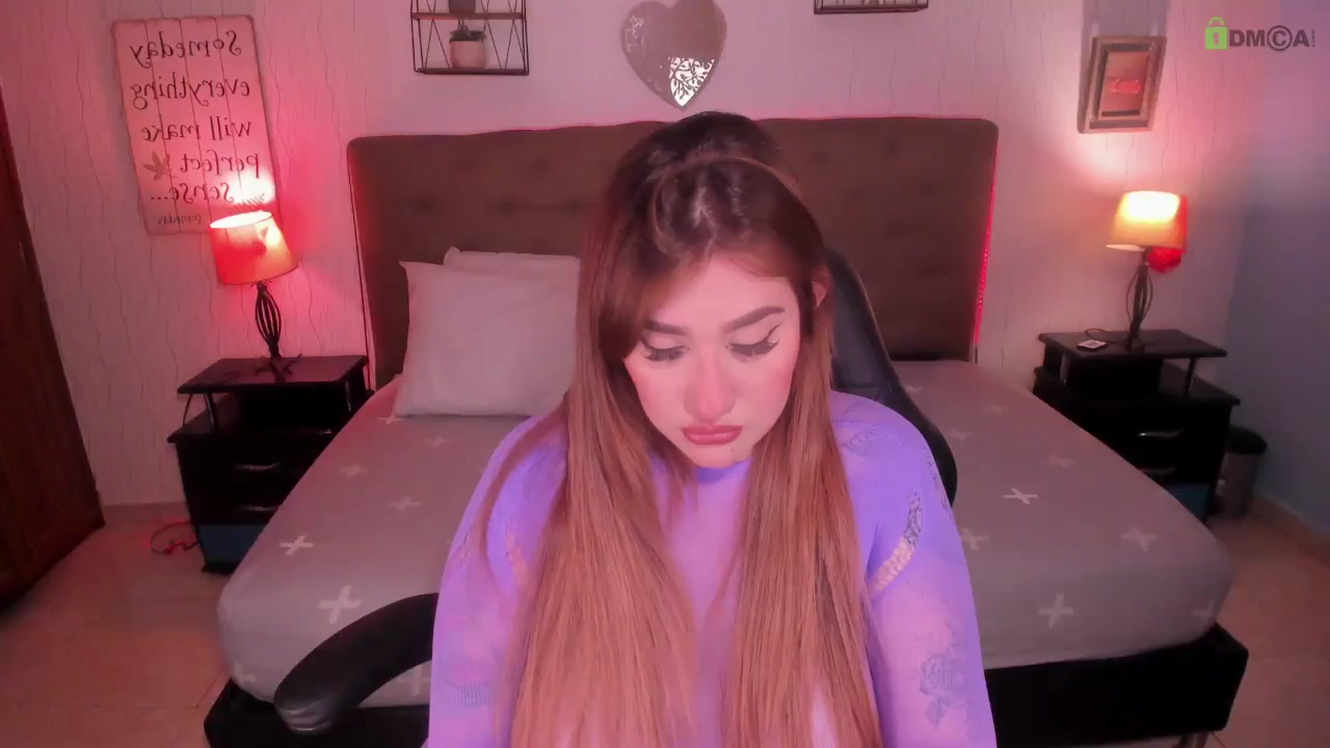 Gallery image thumbnail from saratatoo_'s myfreecams stream on, 03/29/2025, 06:30 image 3 of 20