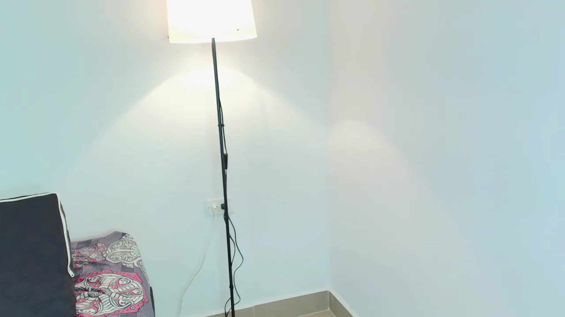 Gallery image thumbnail from saratatoo_'s myfreecams stream on, 05/07/2026, 07:51 image 5 of 20