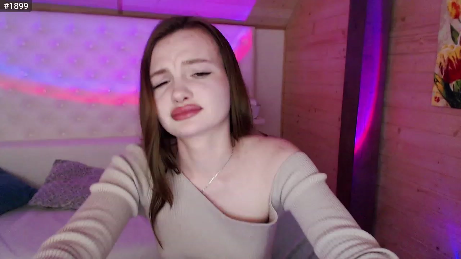 Gallery image thumbnail from sashacom's myfreecams stream on, 03/06/2023, 21:05 image 17 of 20