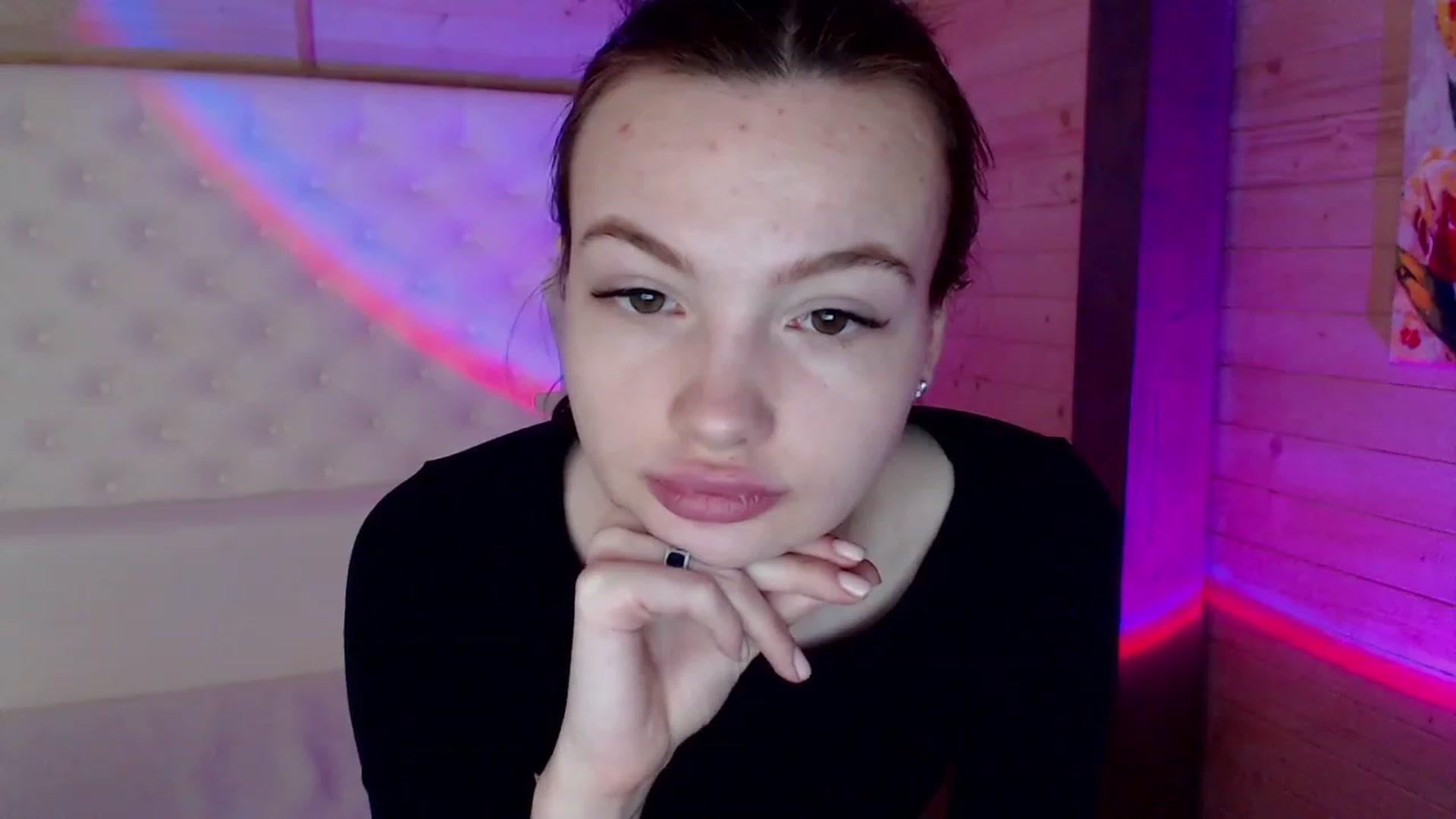 Gallery image thumbnail from sashacom's myfreecams stream on, 03/09/2023, 12:03 image 15 of 20