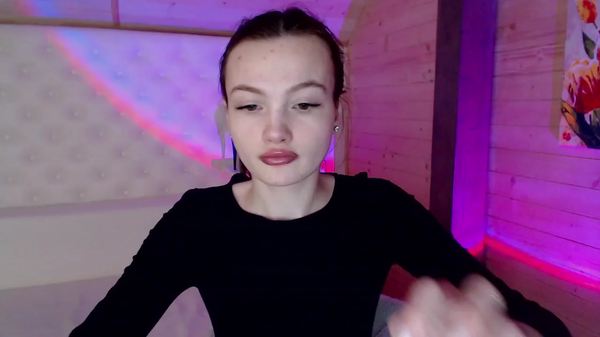 Gallery image thumbnail from sashacom's myfreecams stream on, 03/09/2023, 13:32 image 16 of 20