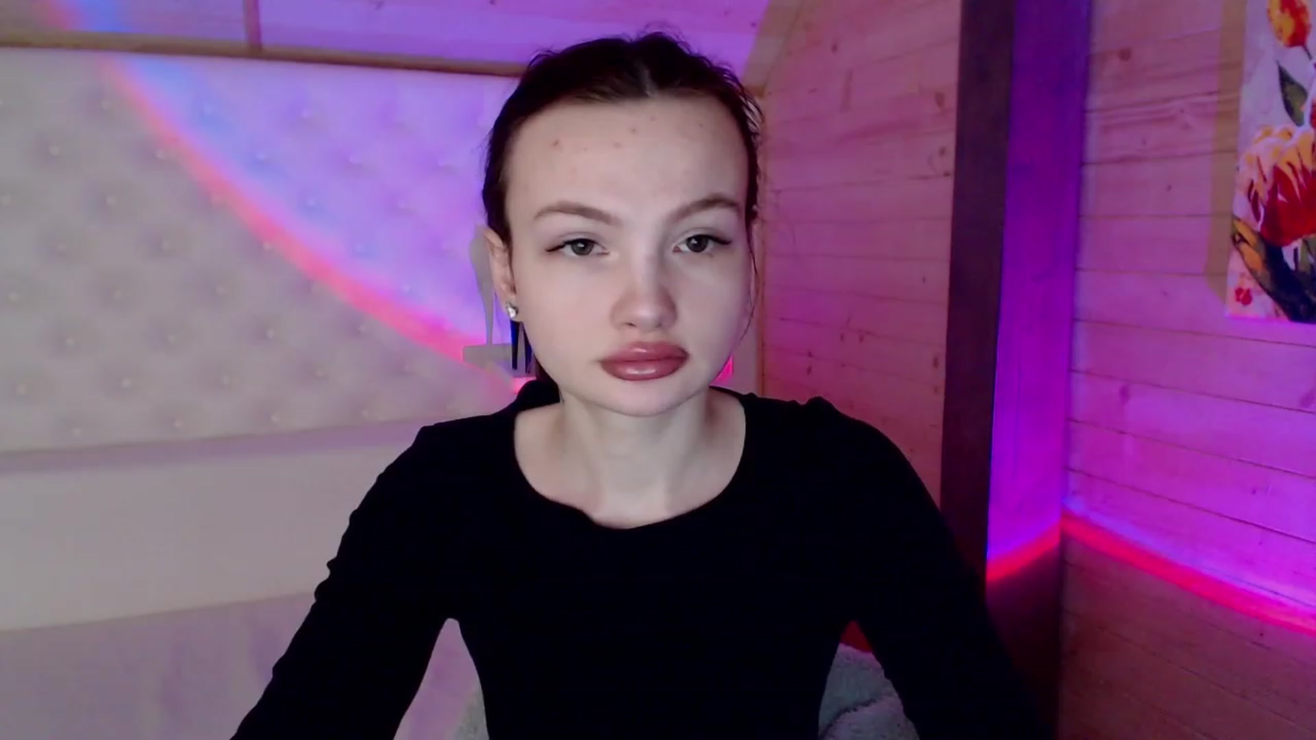 Gallery image thumbnail from sashacom's myfreecams stream on, 03/09/2023, 13:32 image 13 of 20