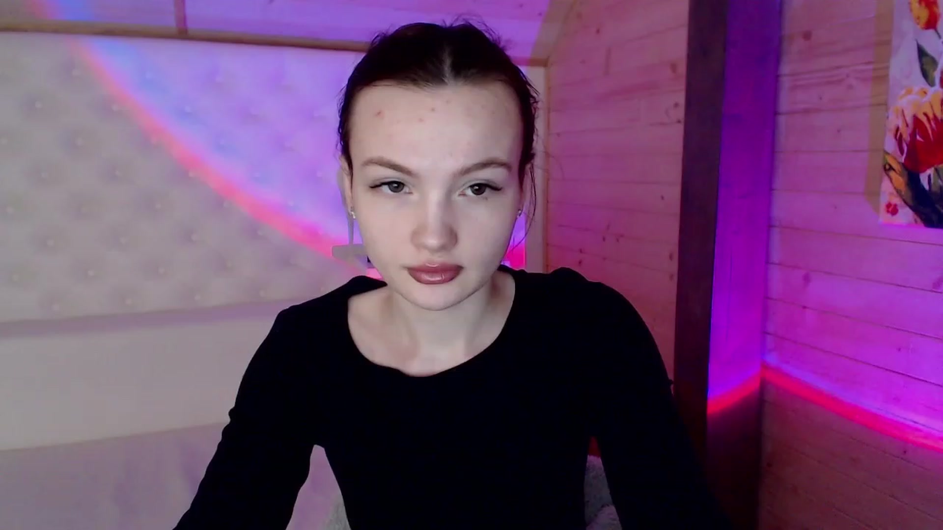 Gallery image thumbnail from sashacom's myfreecams stream on, 03/09/2023, 13:32 image 9 of 20