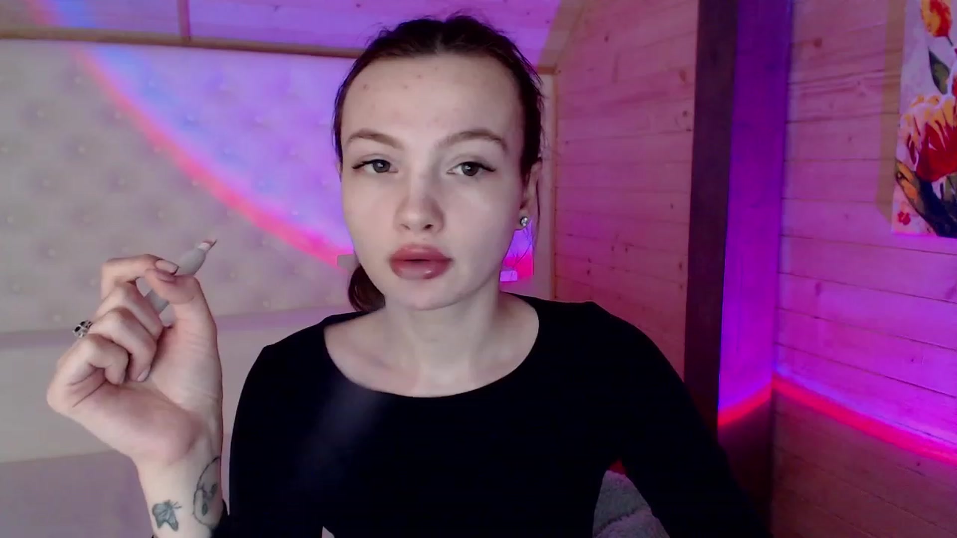 Gallery image thumbnail from sashacom's myfreecams stream on, 03/09/2023, 13:32 image 1 of 20