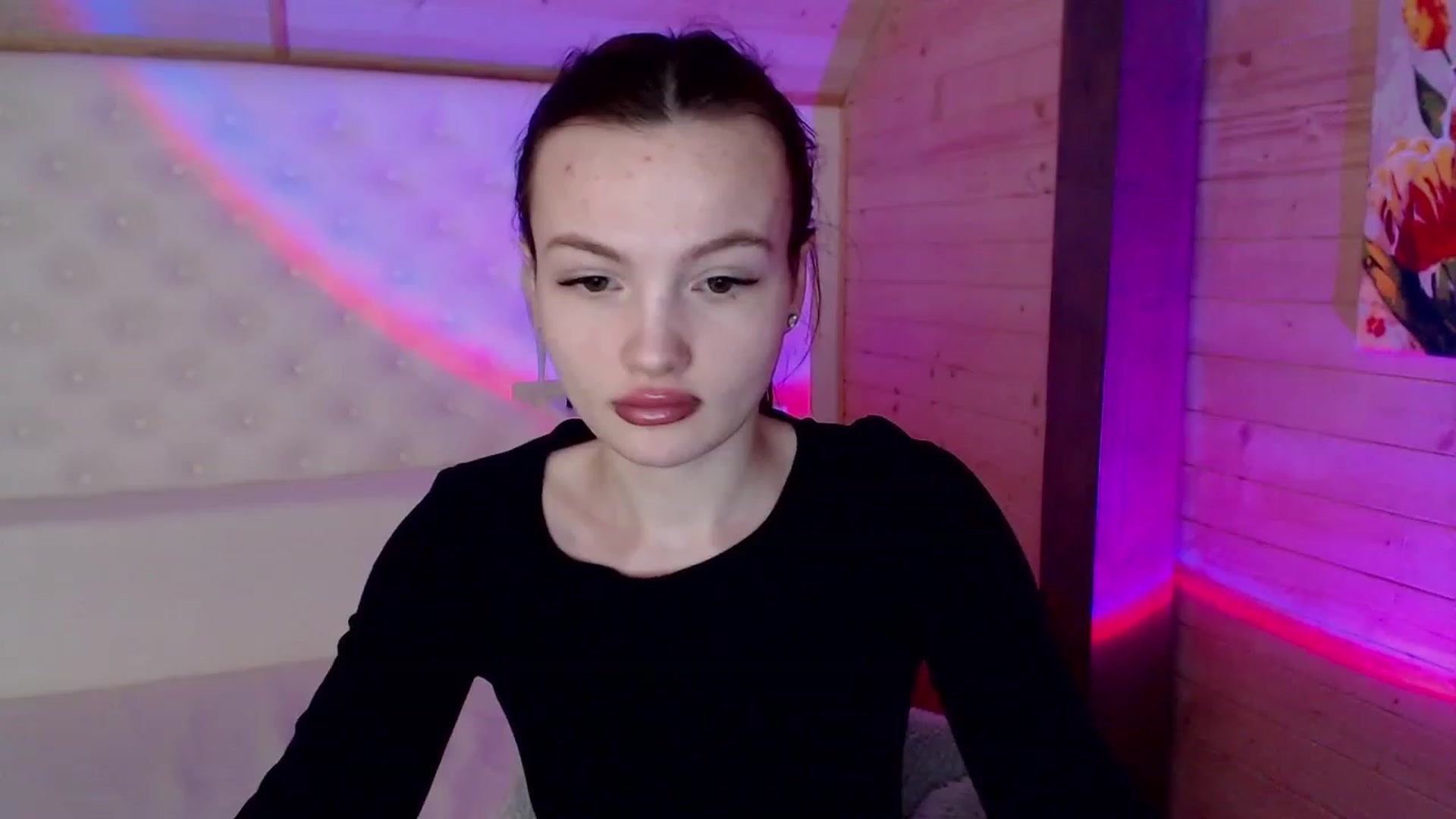 Gallery image thumbnail from sashacom's myfreecams stream on, 03/09/2023, 13:32 image 11 of 20