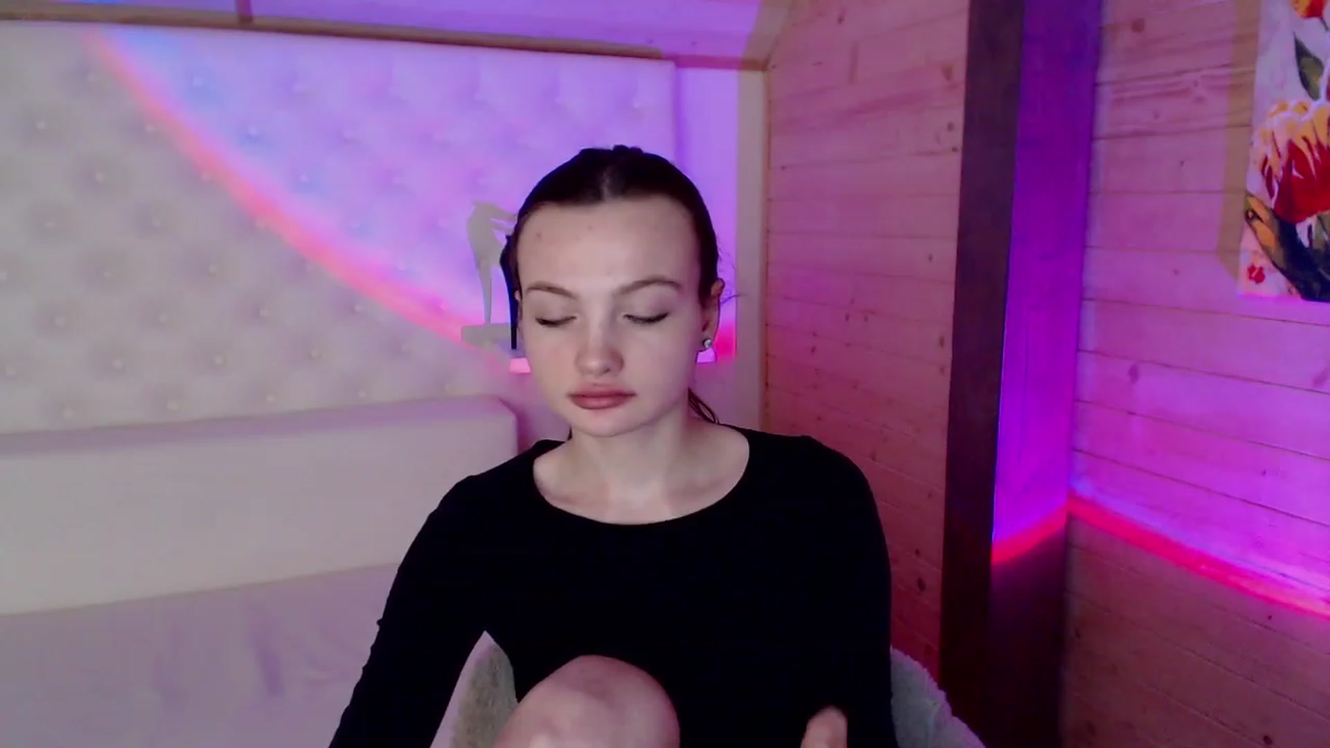 Gallery image thumbnail from sashacom's myfreecams stream on, 03/09/2023, 17:27 image 7 of 20