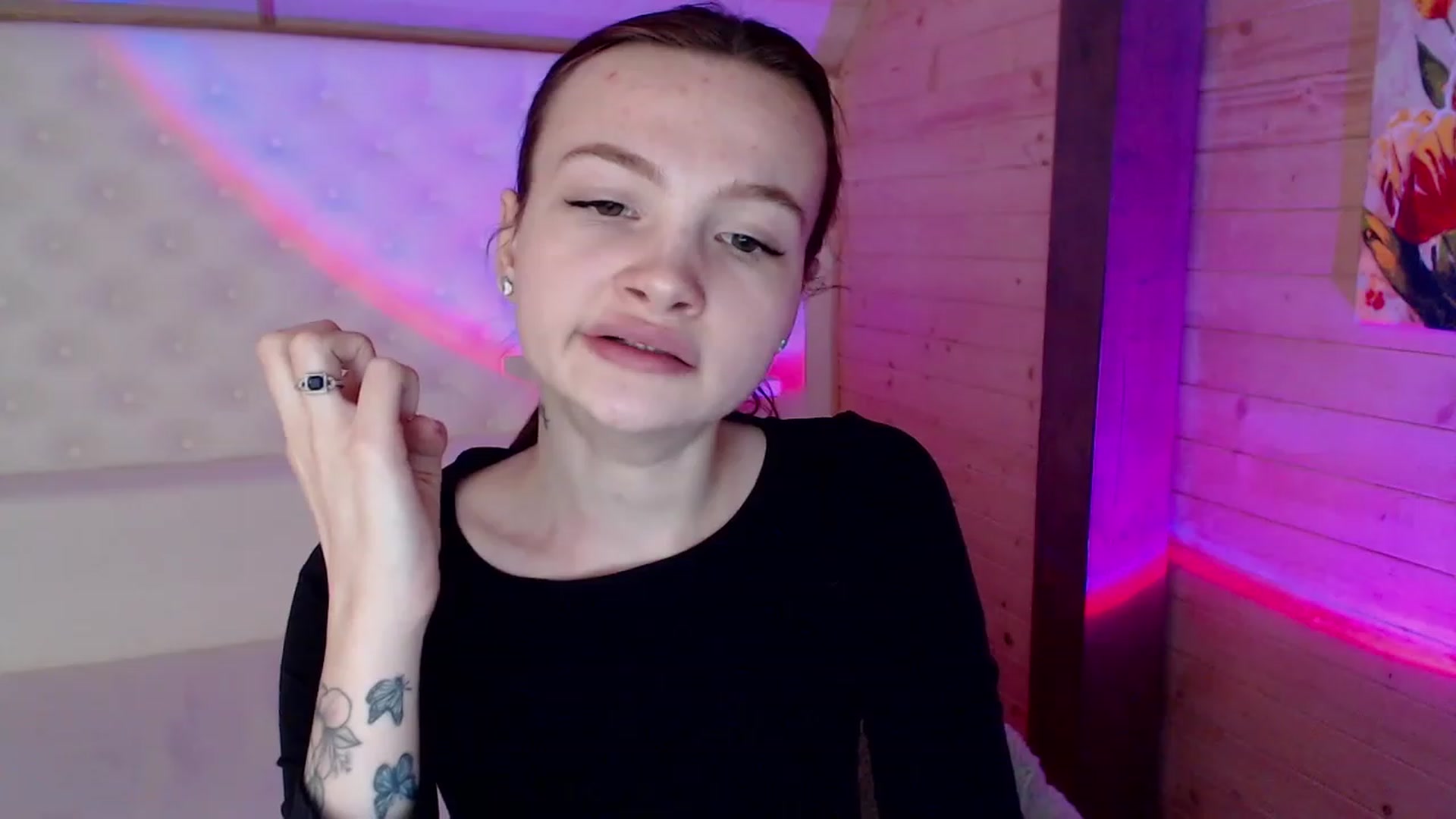 Gallery image thumbnail from sashacom's myfreecams stream on, 03/09/2023, 17:27 image 6 of 20