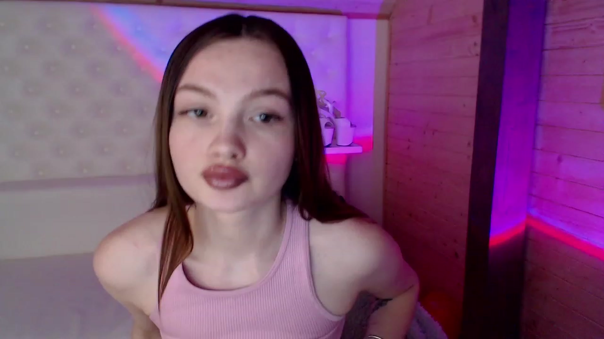Gallery image thumbnail from sashacom's myfreecams stream on, 03/09/2023, 20:14 image 3 of 20
