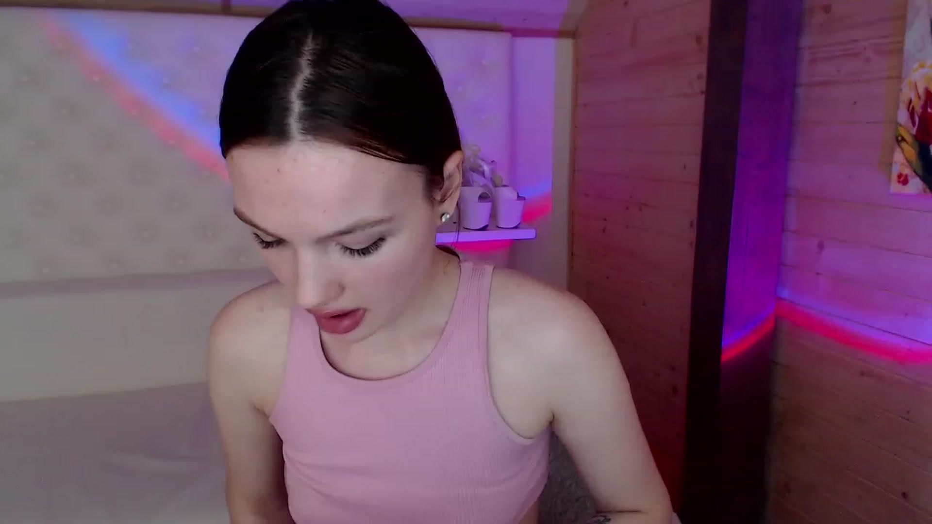 Gallery image thumbnail from sashacom's myfreecams stream on, 03/09/2023, 21:09 image 20 of 20