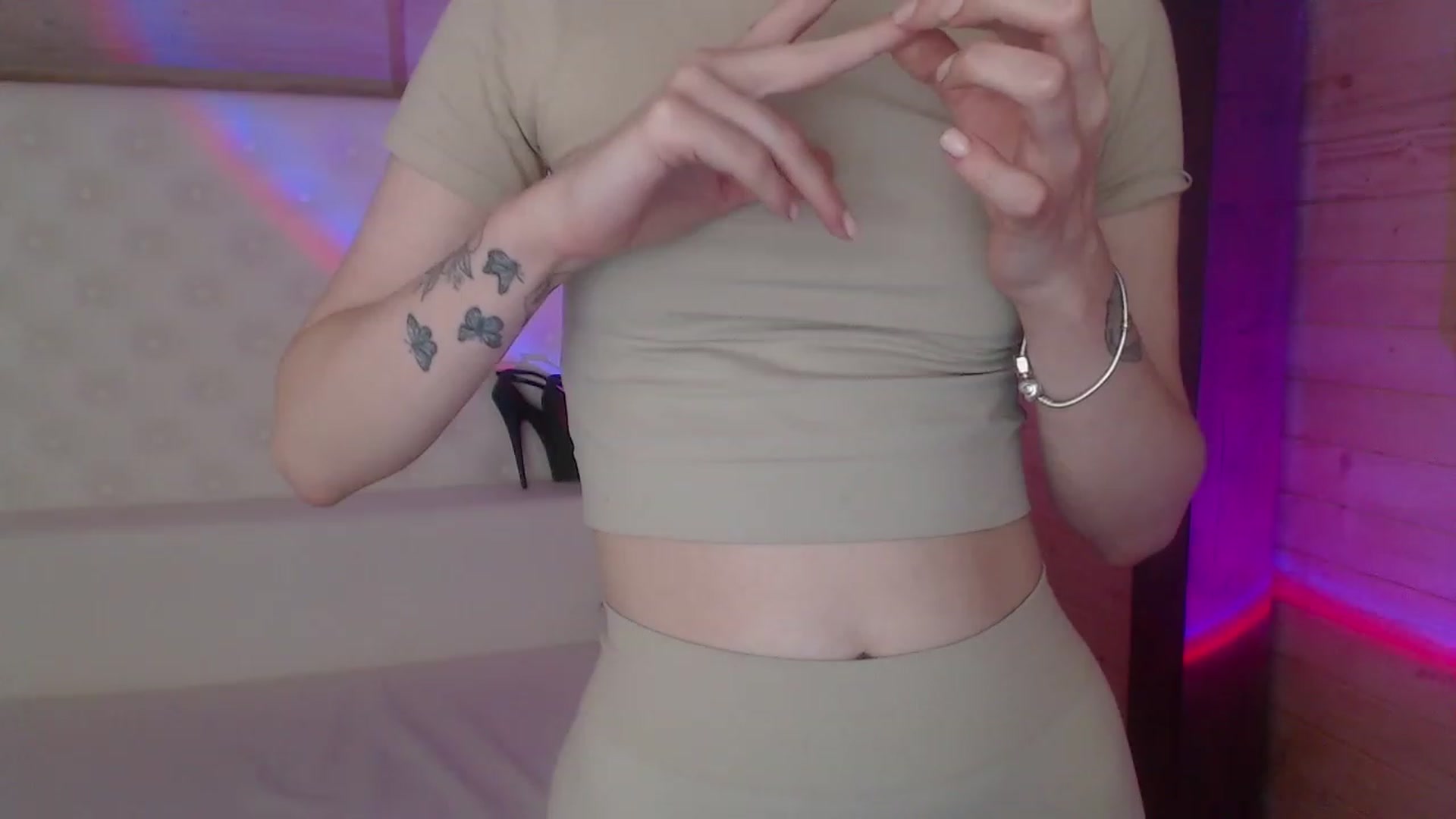 Gallery image thumbnail from sashacom's myfreecams stream on, 03/10/2023, 19:48 image 10 of 20