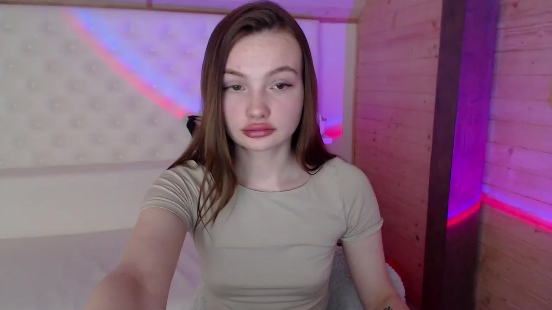 Gallery image thumbnail from sashacom's myfreecams stream on, 03/10/2023, 19:48 image 17 of 20
