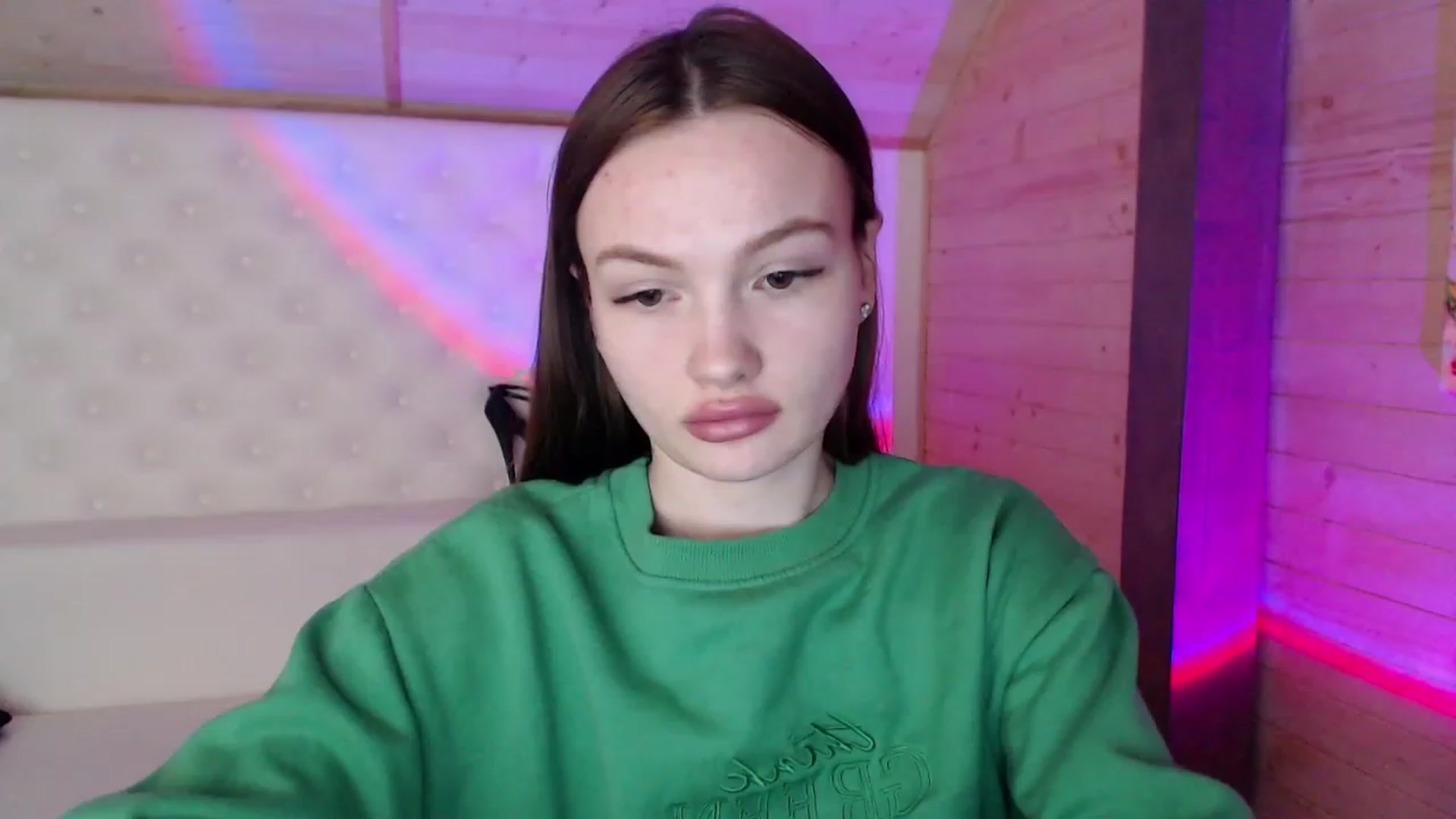Gallery image thumbnail from sashacom's myfreecams stream on, 03/11/2023, 21:13 image 9 of 20