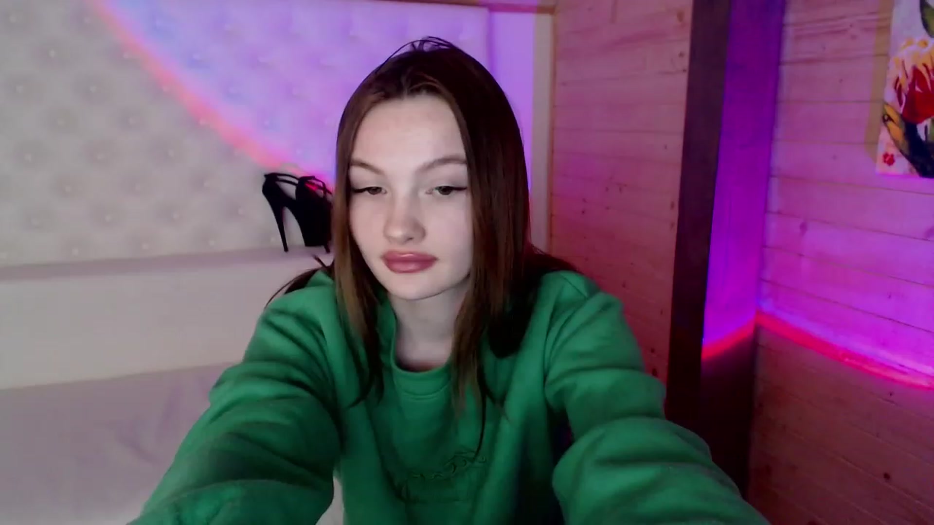 Gallery image thumbnail from sashacom's myfreecams stream on, 03/11/2023, 21:13 image 20 of 20