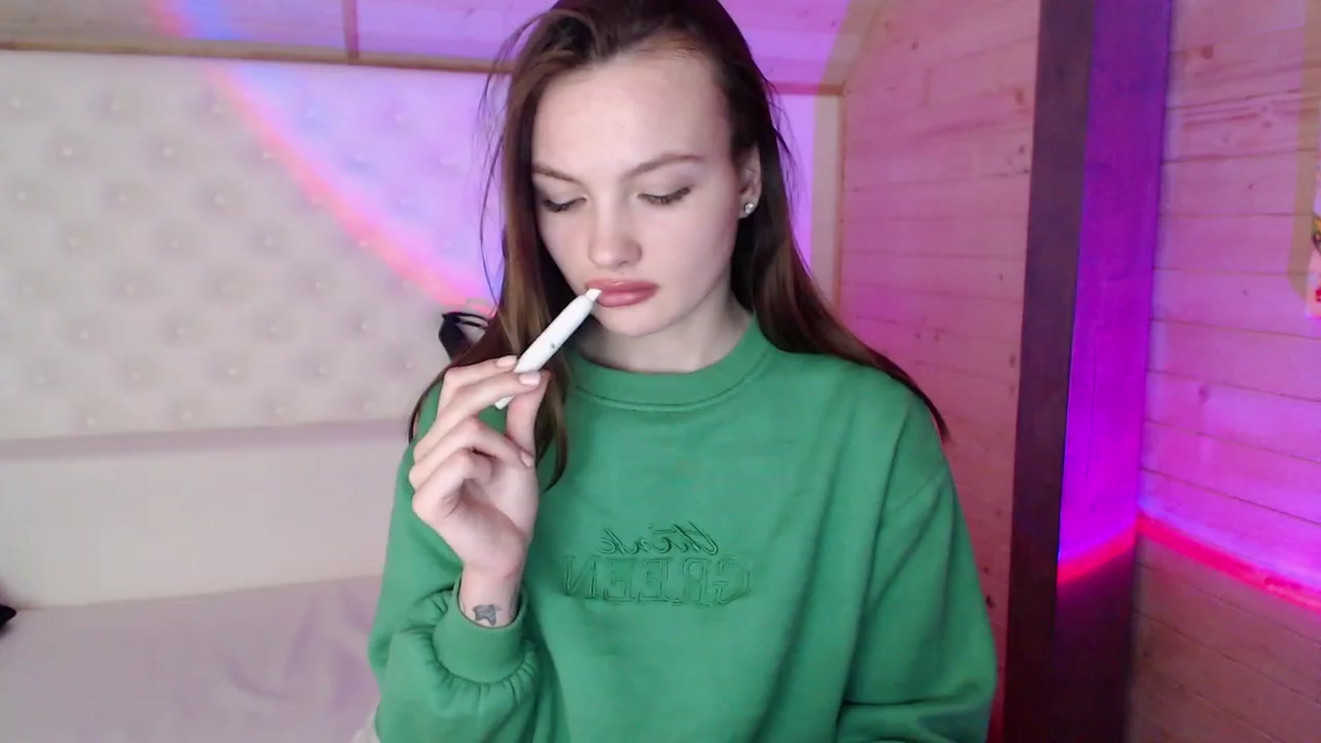 Gallery image thumbnail from sashacom's myfreecams stream on, 03/11/2023, 21:13 image 13 of 20