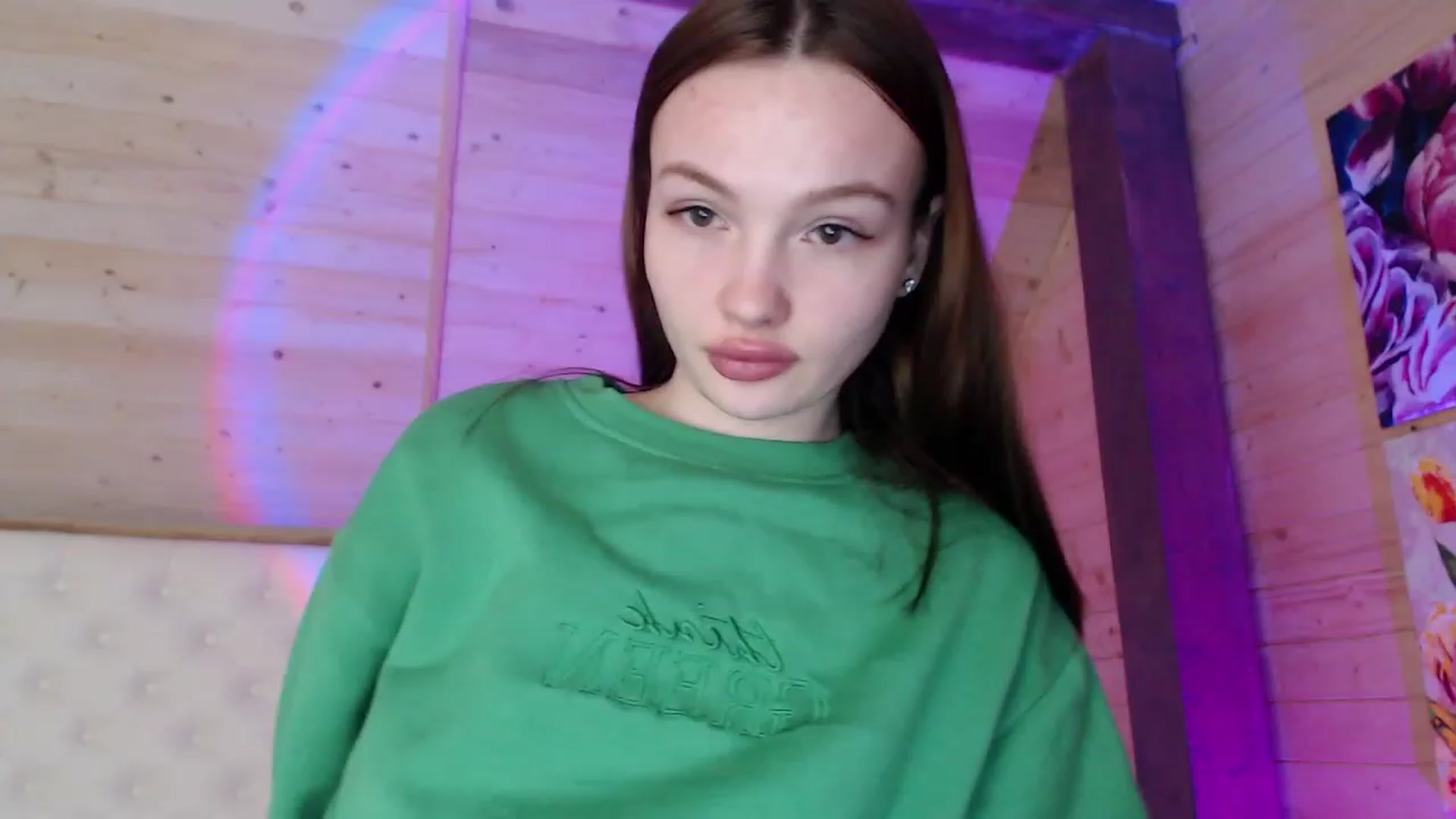 Gallery image thumbnail from sashacom's myfreecams stream on, 03/11/2023, 21:13 image 6 of 20