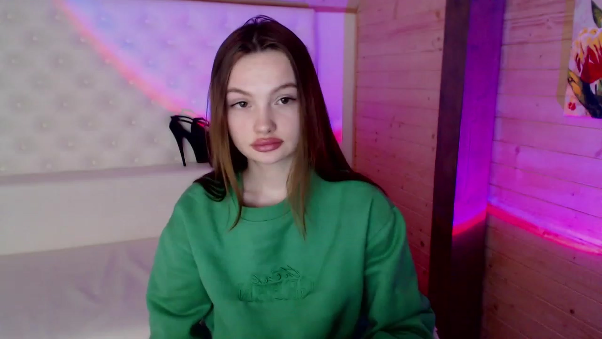 Gallery image thumbnail from sashacom's myfreecams stream on, 03/11/2023, 21:13 image 19 of 20