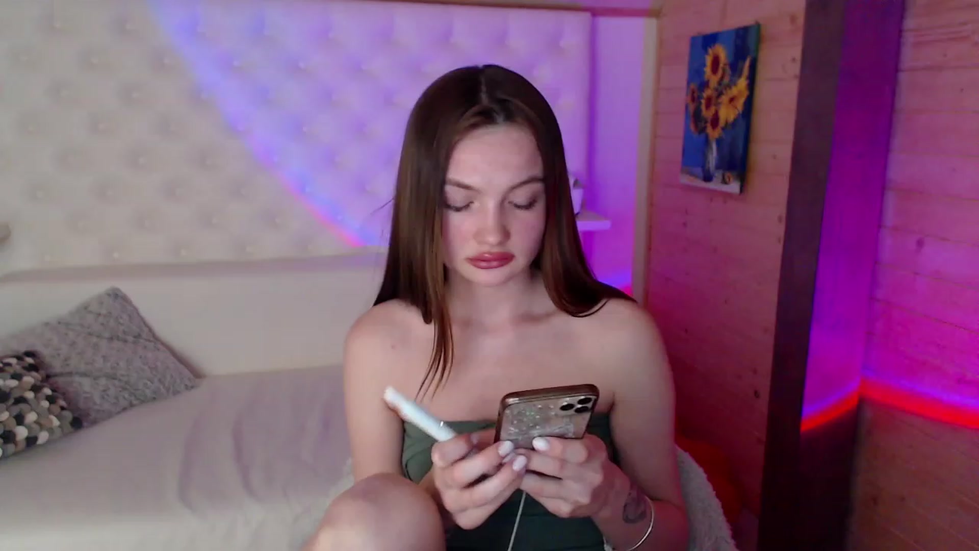 Gallery image thumbnail from sashacom's myfreecams stream on, 03/20/2023, 20:25 image 8 of 20