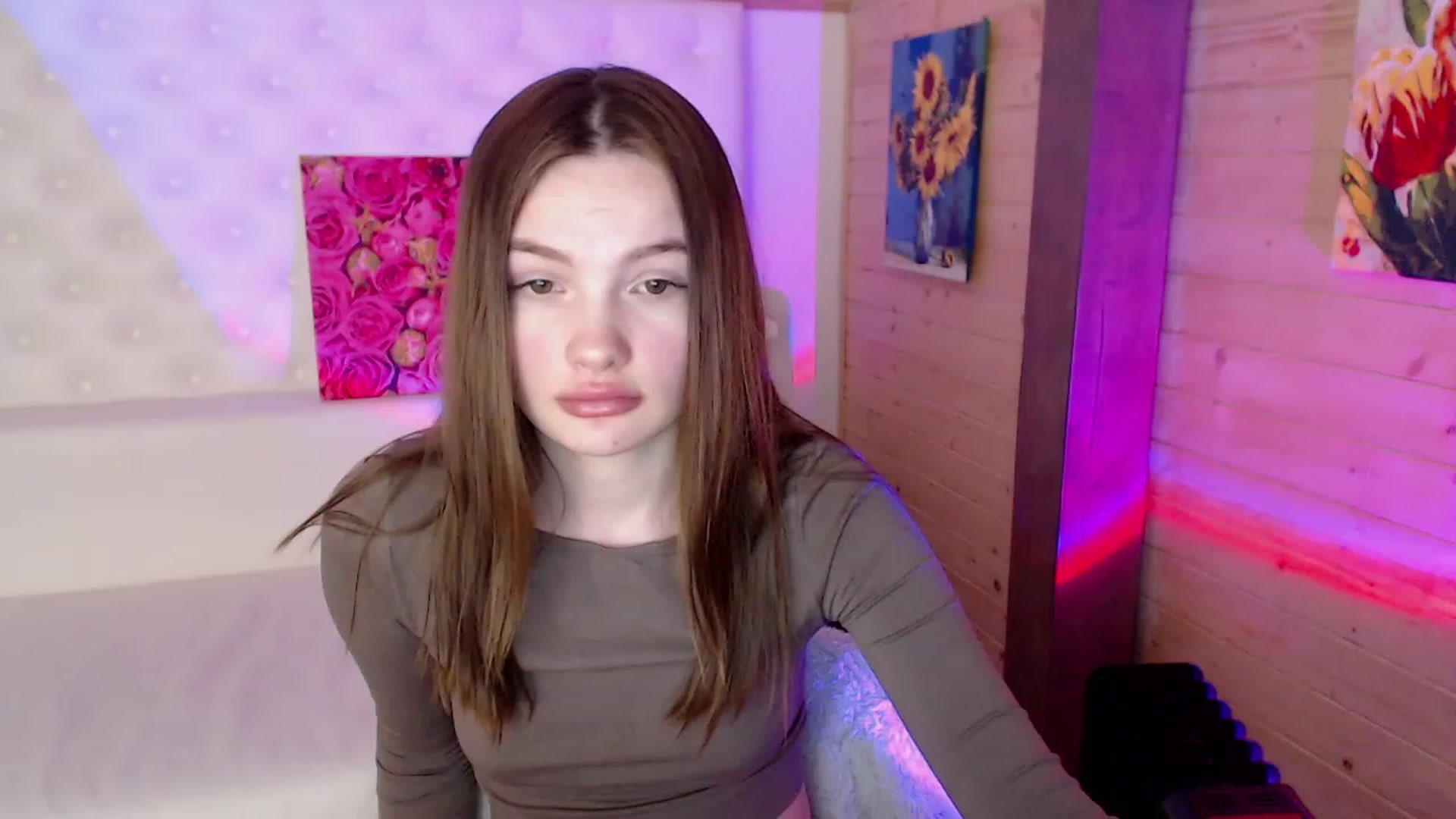 Gallery image thumbnail from sashacom's myfreecams stream on, 03/30/2023, 19:36 image 9 of 20