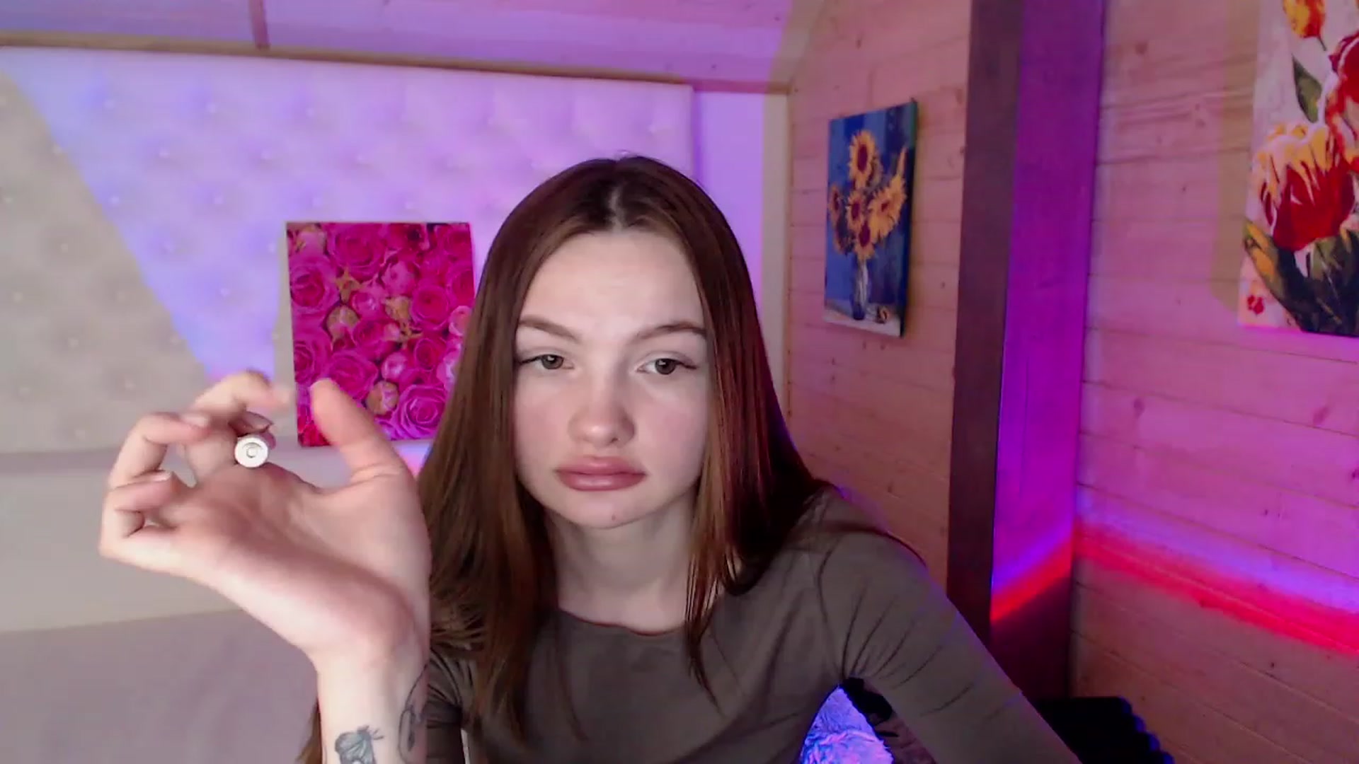 Gallery image thumbnail from sashacom's myfreecams stream on, 03/30/2023, 19:36 image 4 of 20