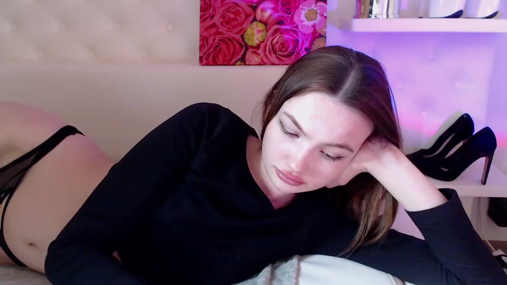 Gallery image thumbnail from sashacom's myfreecams stream on, 03/31/2023, 20:59 image 2 of 20