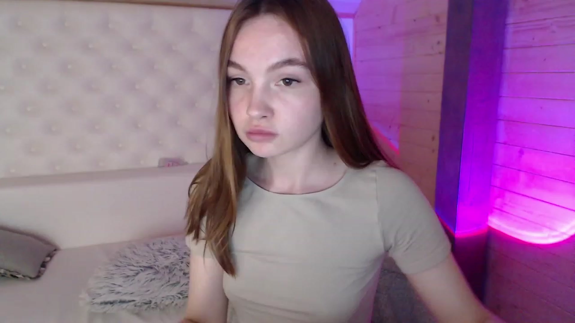 Gallery image thumbnail from sashacom's myfreecams stream on, 05/21/2023, 19:54 image 15 of 20