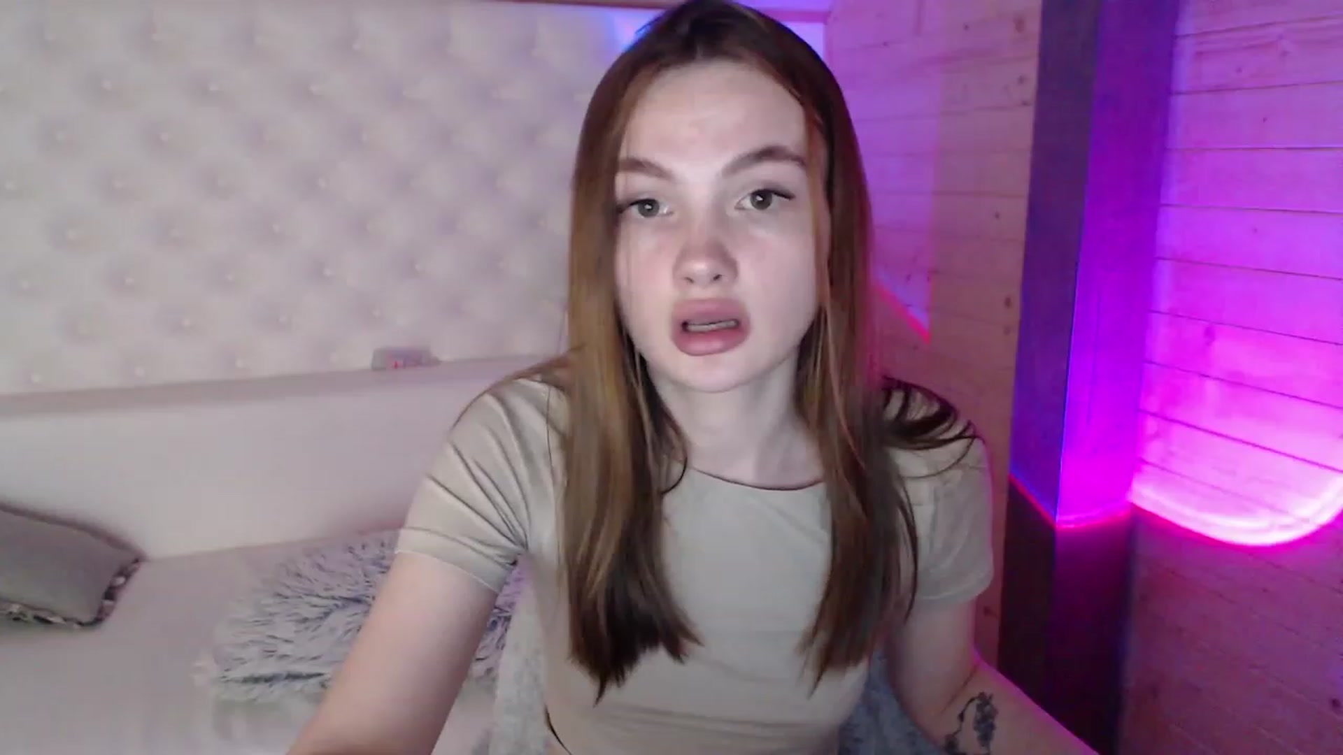 Gallery image thumbnail from sashacom's myfreecams stream on, 05/21/2023, 19:54 image 7 of 20