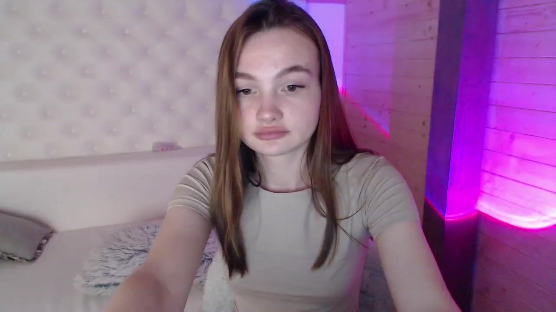 Gallery image thumbnail from sashacom's myfreecams stream on, 05/21/2023, 19:54 image 12 of 20