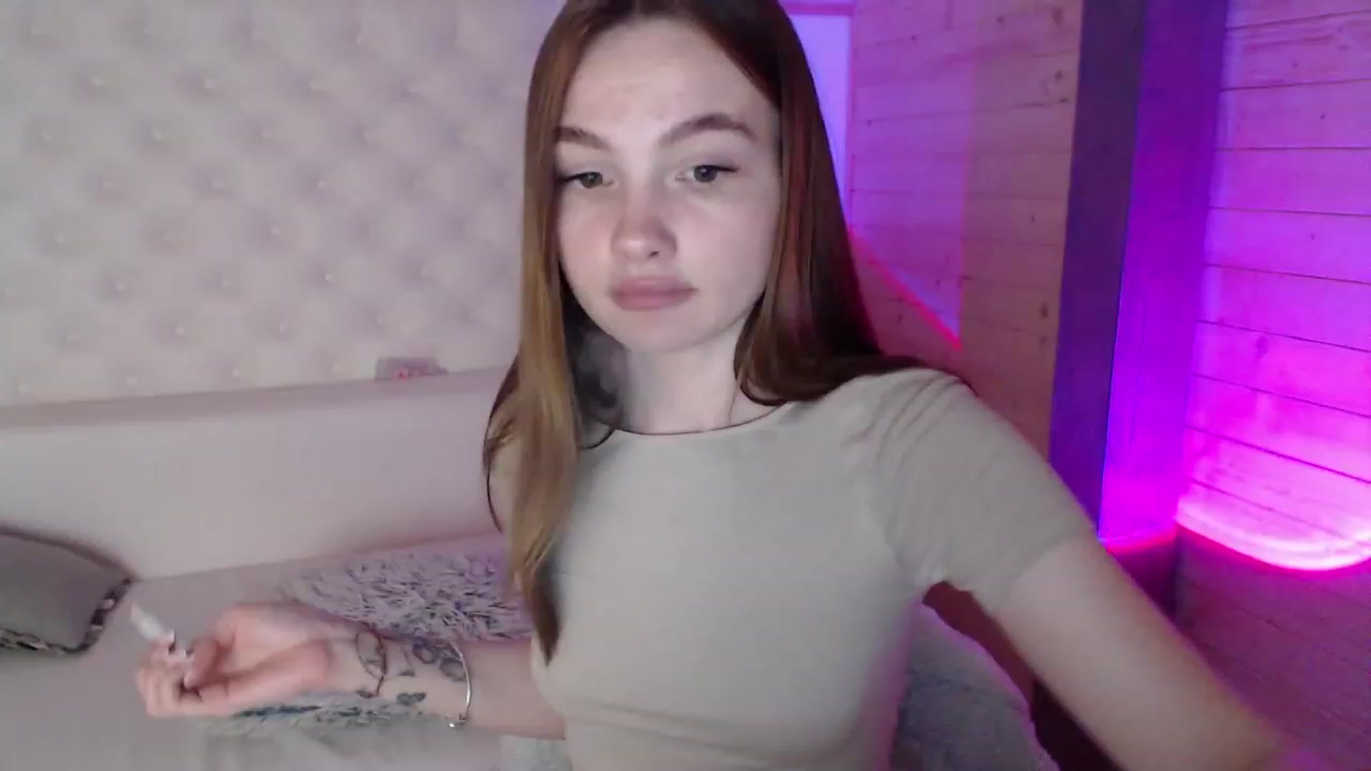 Gallery image thumbnail from sashacom's myfreecams stream on, 05/21/2023, 19:54 image 9 of 20