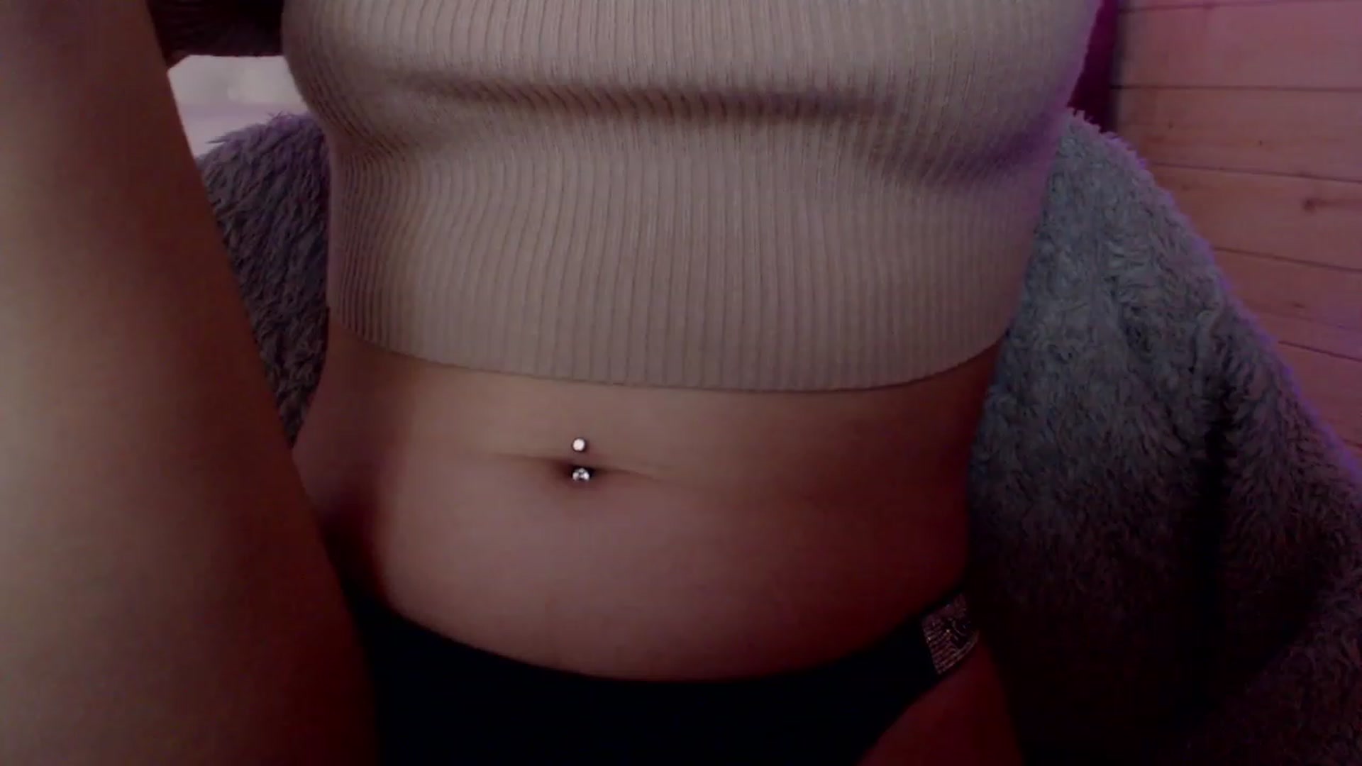 Gallery image thumbnail from sashacom's myfreecams stream on, 05/27/2023, 19:18 image 15 of 20