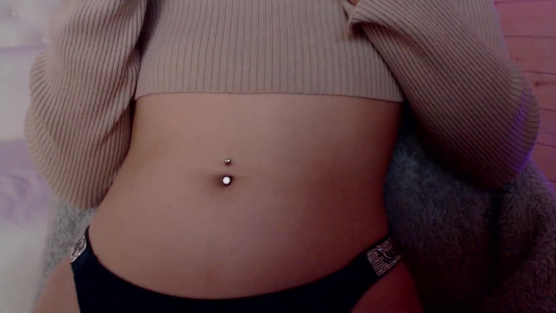 Gallery image thumbnail from sashacom's myfreecams stream on, 05/27/2023, 19:18 image 20 of 20