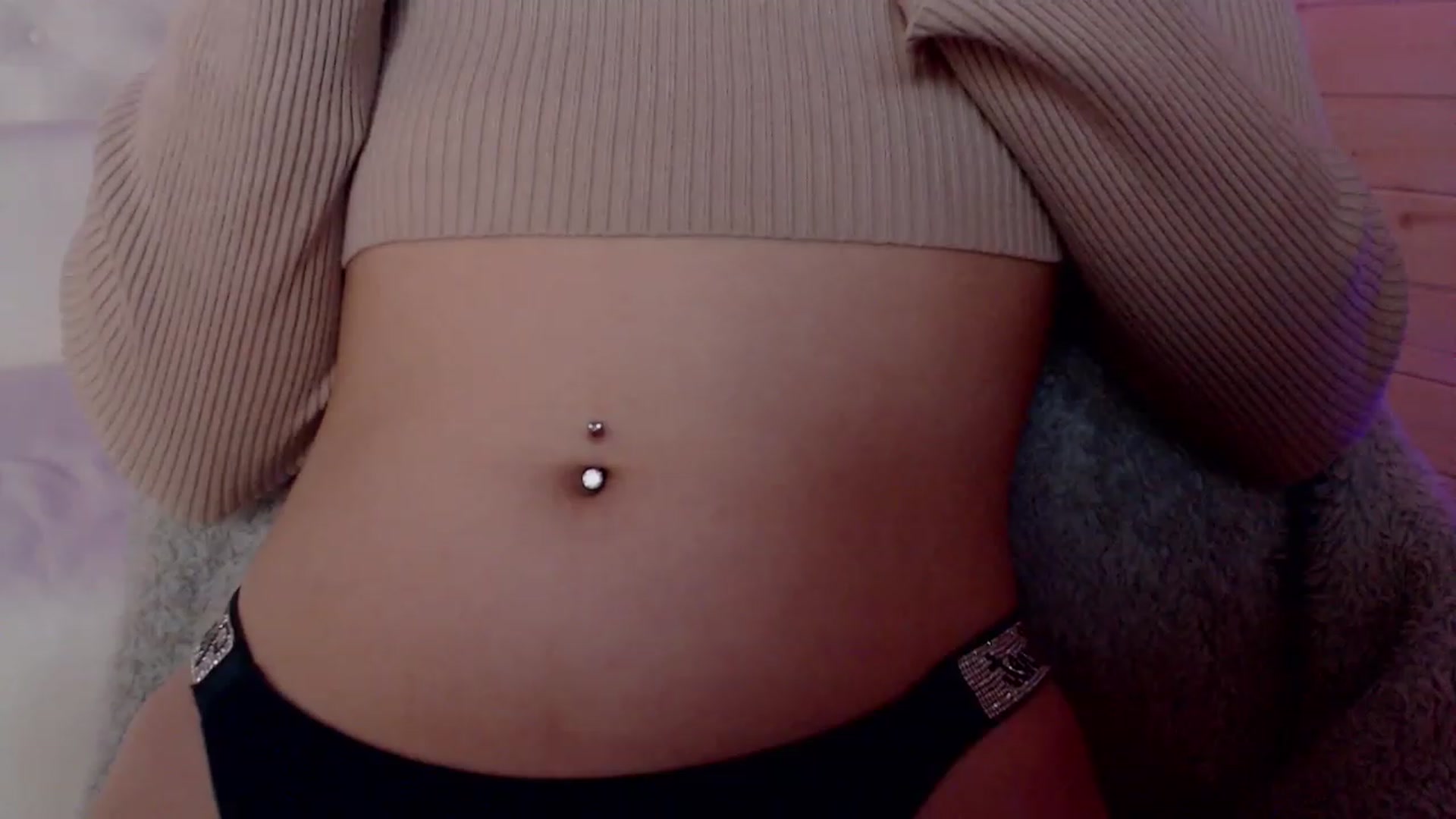 Gallery image thumbnail from sashacom's myfreecams stream on, 05/27/2023, 19:18 image 19 of 20