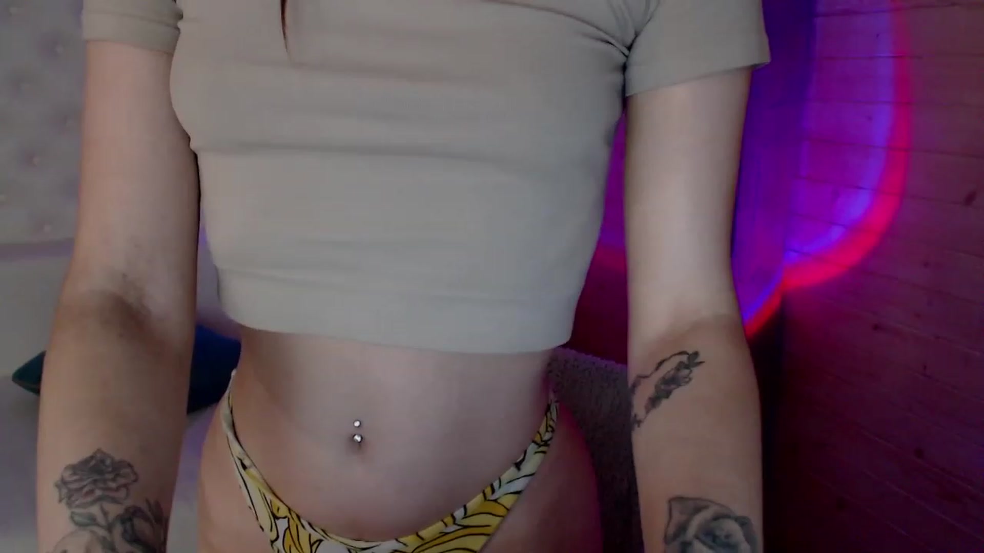 Gallery image thumbnail from sashacom's myfreecams stream on, 06/01/2023, 19:05 image 16 of 20
