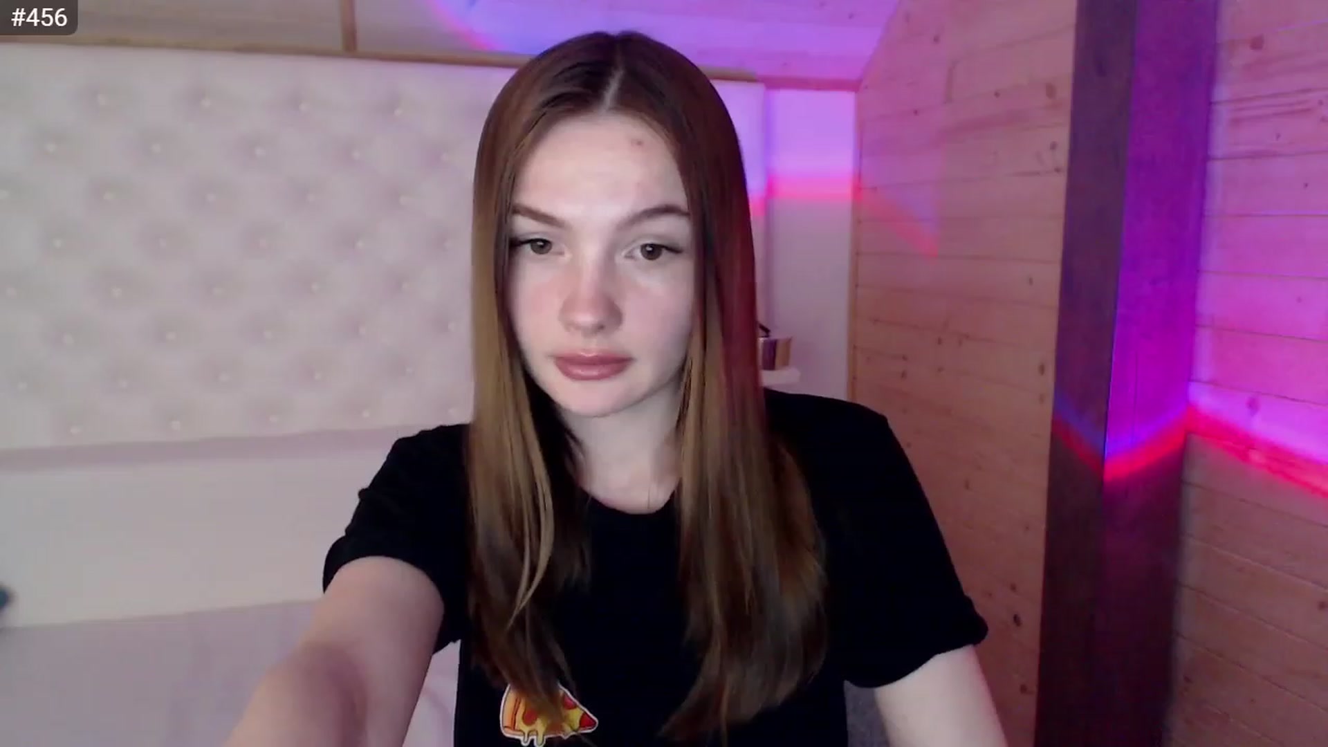 Gallery image thumbnail from sashacom's myfreecams stream on, 06/04/2023, 19:36 image 2 of 20