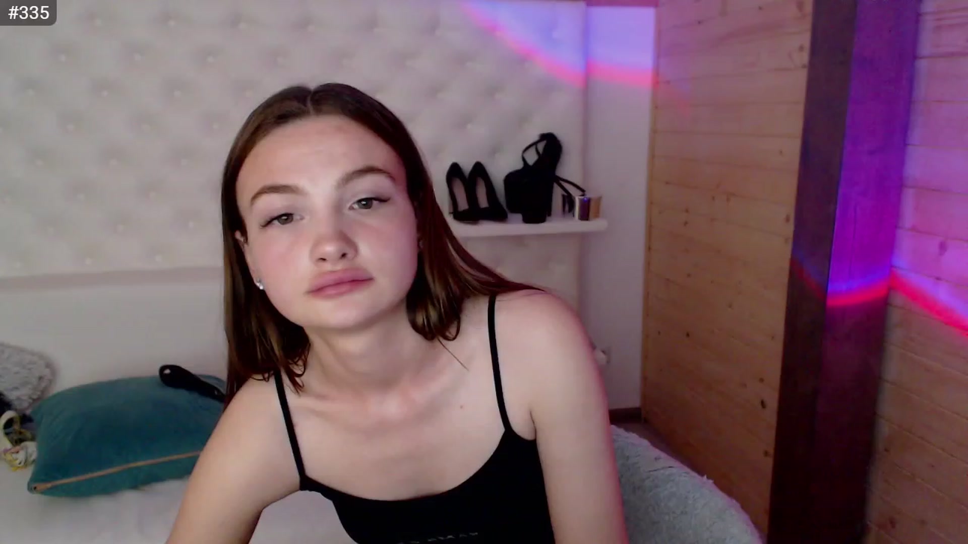 Gallery image thumbnail from sashacom's myfreecams stream on, 06/06/2023, 22:05 image 7 of 20