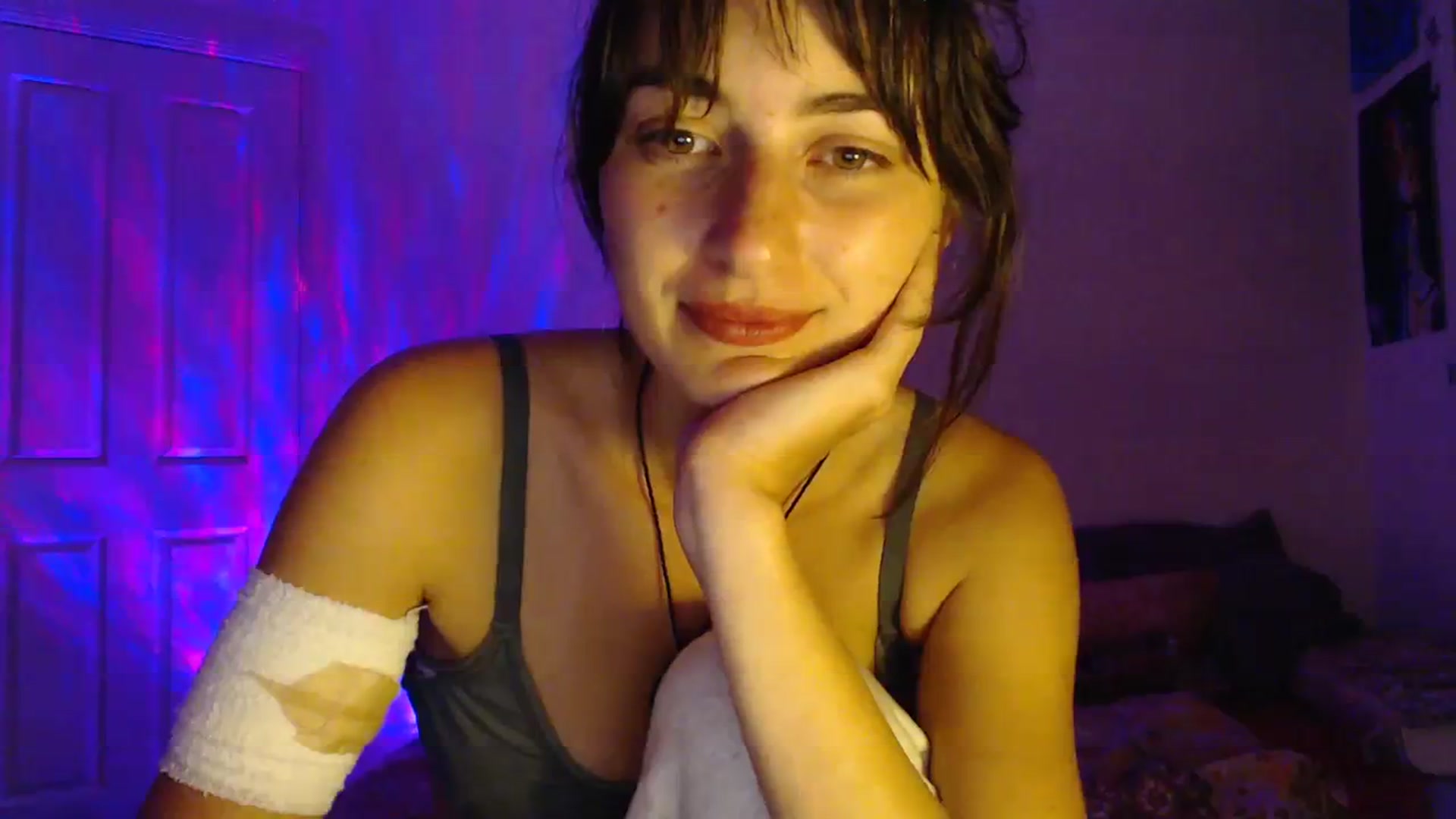 Gallery image thumbnail from saskiar's myfreecams stream on, 09/14/2023, 12:44 image 10 of 20