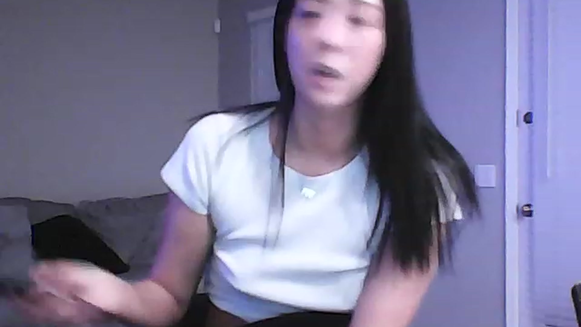 Gallery image thumbnail from sassyjasssy's myfreecams stream on, 02/22/2023, 11:31 image 18 of 20