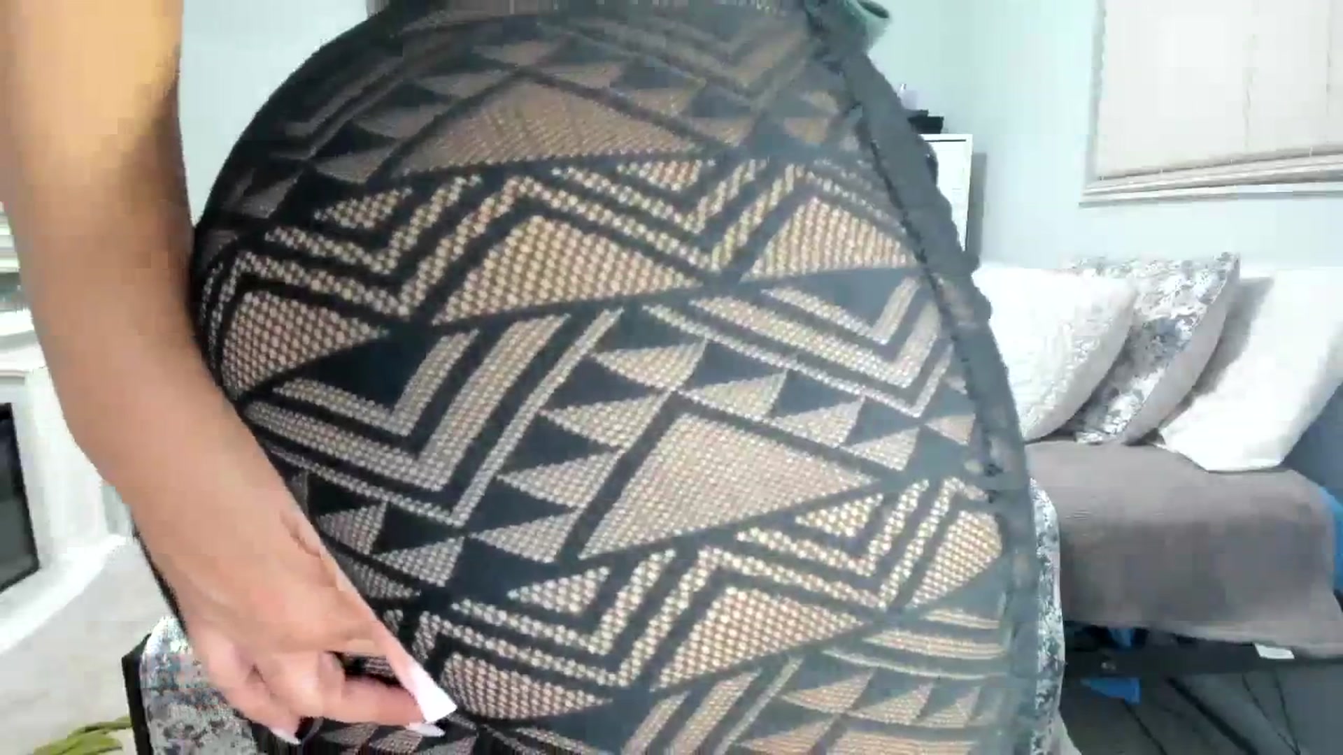 Gallery image thumbnail from sassypants's myfreecams stream on, 03/18/2024, 07:49 image 7 of 20